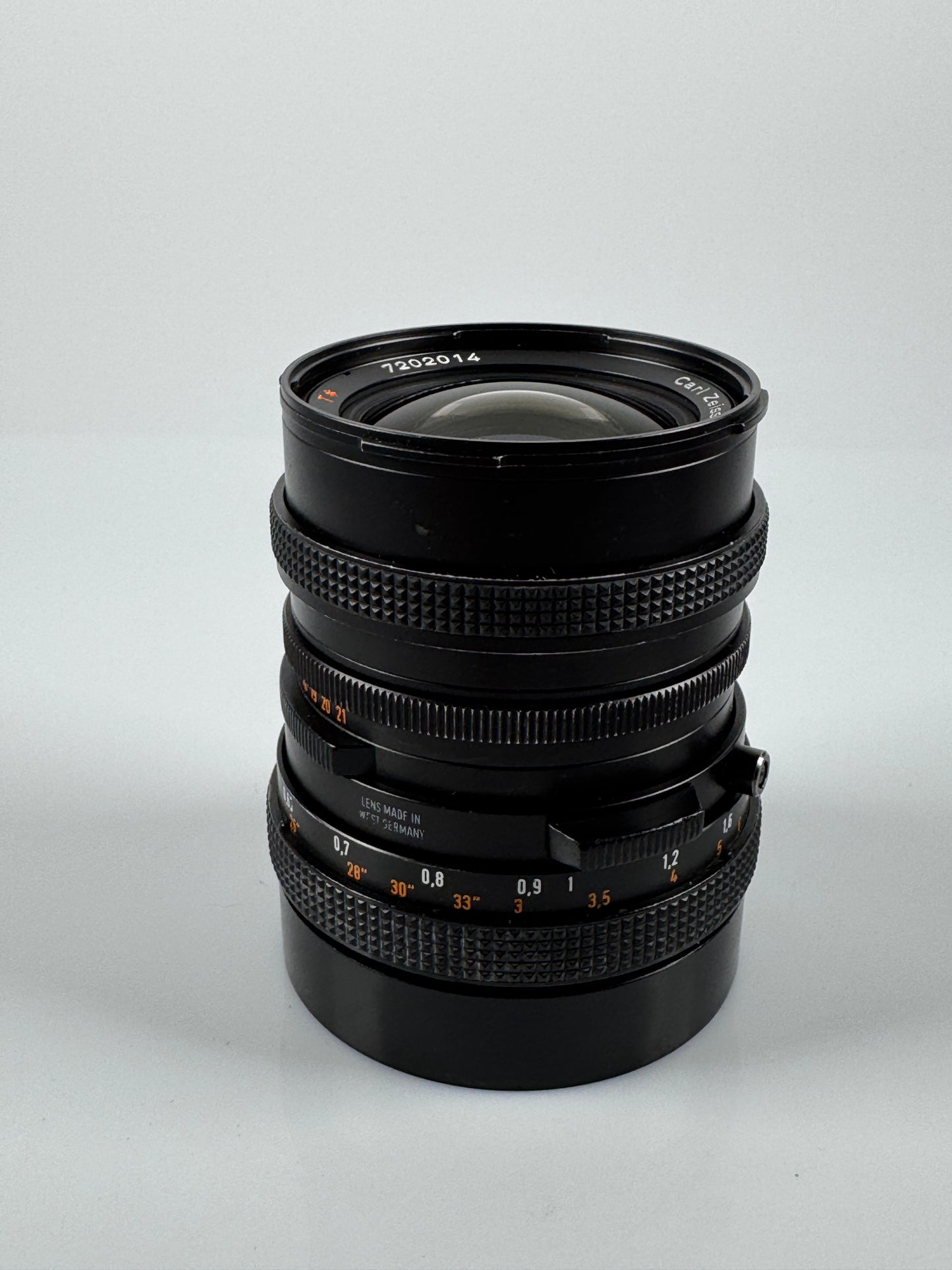 Hasselblad 50mm f4 Zeiss Distagon CF FLE T* Lens