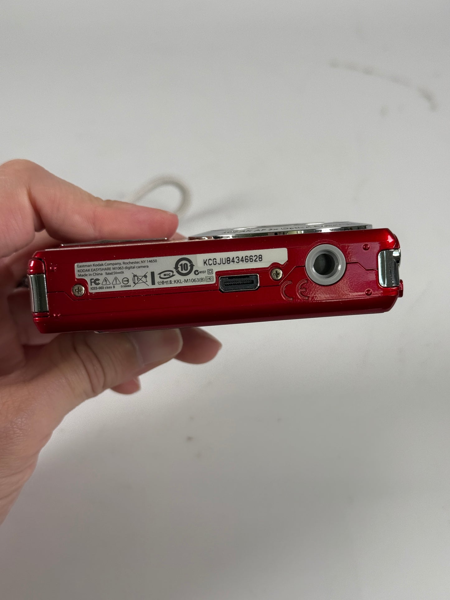 Kodak EasyShare M1063 10.3MP Digital Camera Red