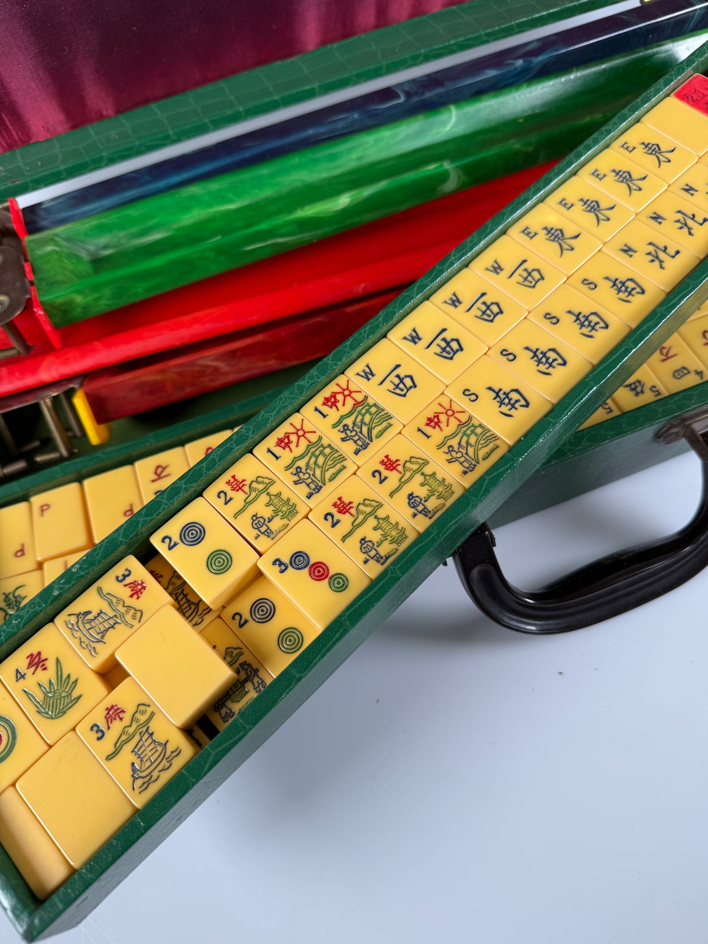 RARE Vintage Mahjong Mah Jong Jongg Catalin Bakelite Set with case