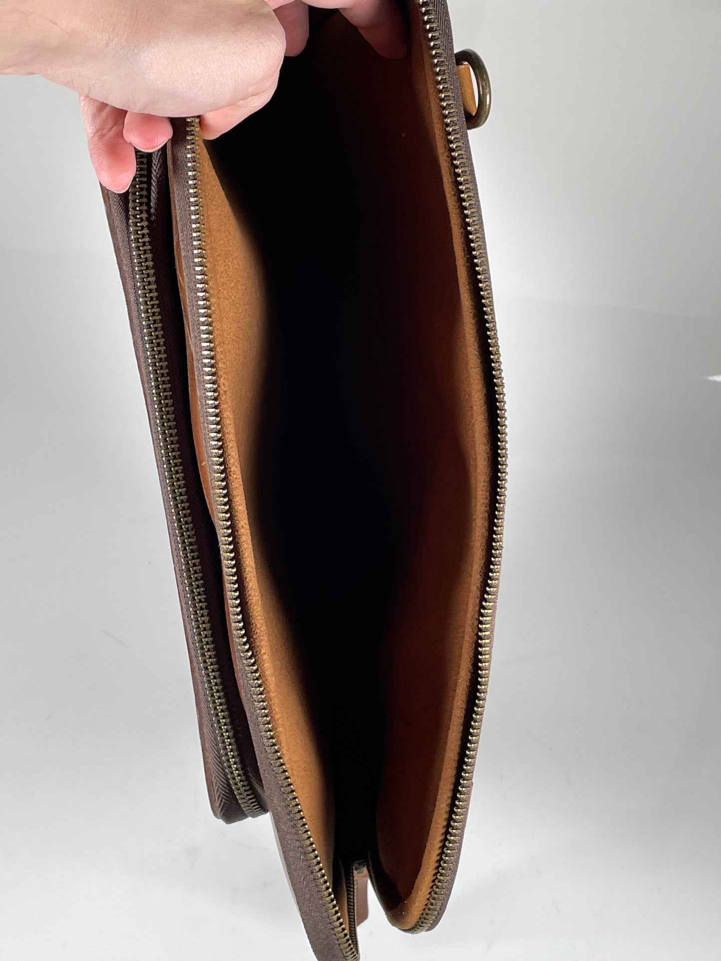 Satchel and Page Brown Leather Portfolio Computer case 13 inch