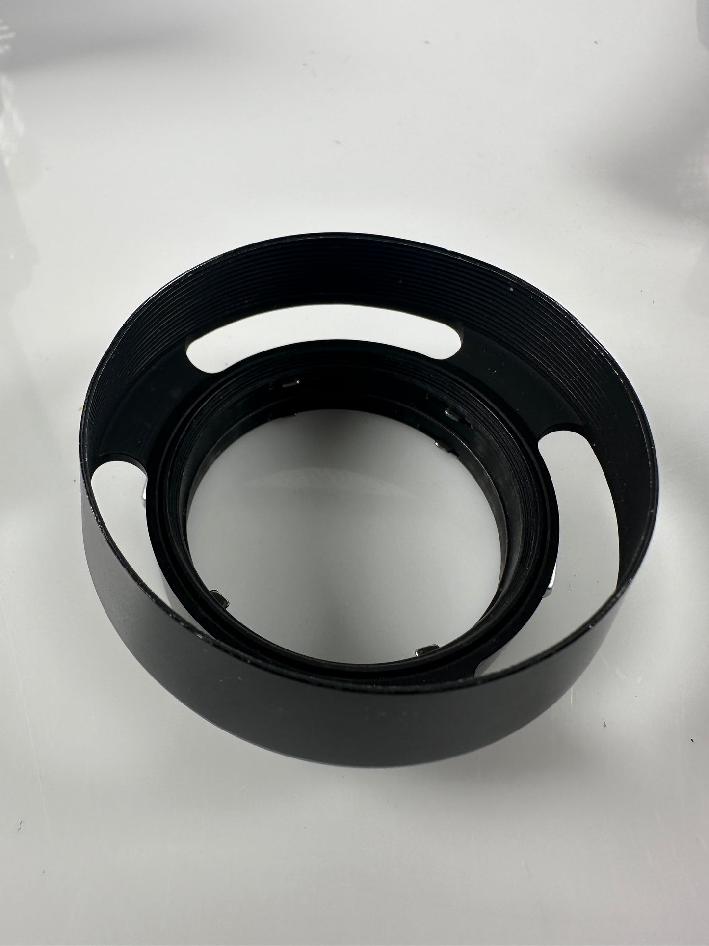 Leitz Leica Metal Hood 12586 for Summilux-M 50mm f1.4