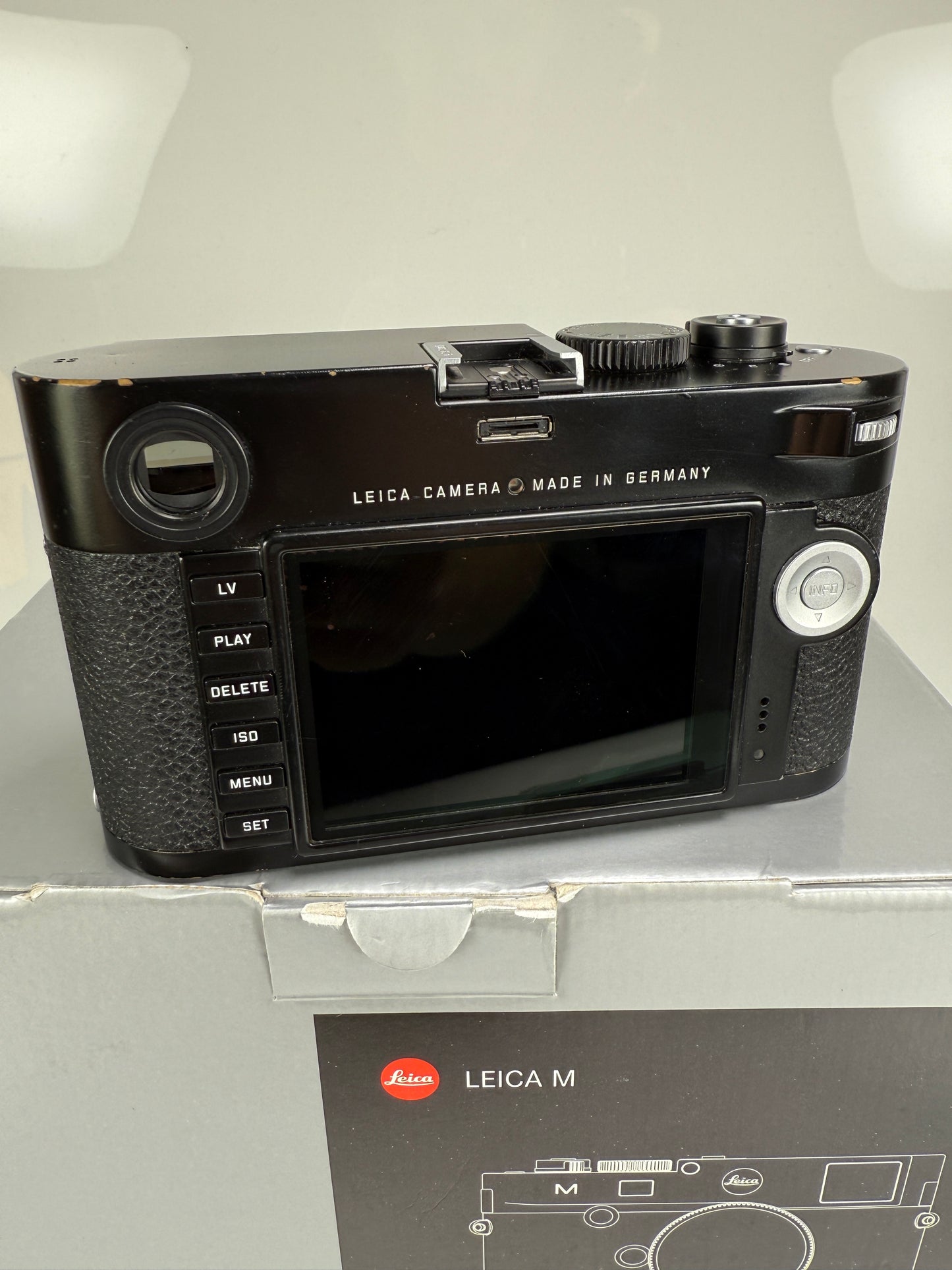 LEICA M (Typ 240) M240 Black 24 MP Digital Rangefinder Camera Body