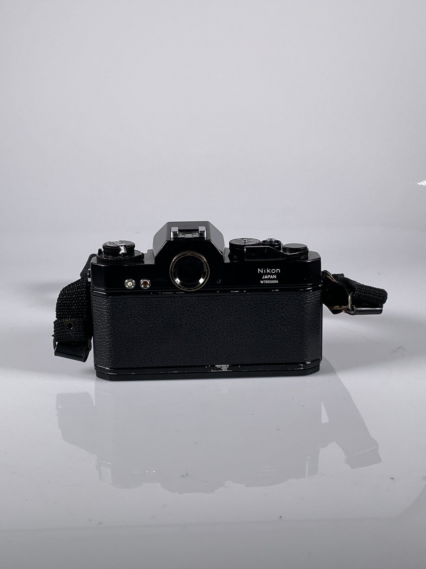Nikon Nikkormat Nikomat EL 35mm SLR Film Camera Body black
