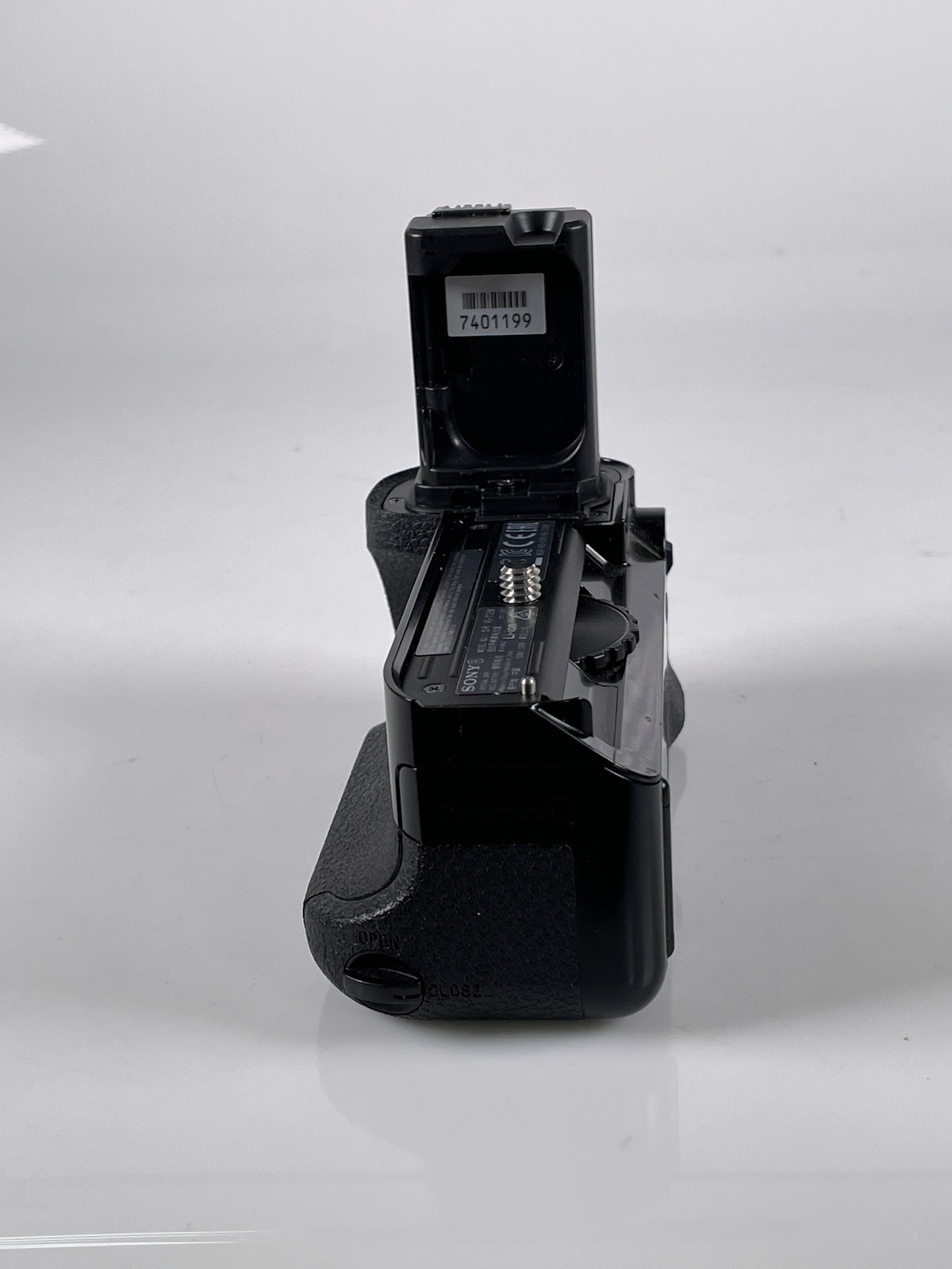 Sony VG-C1EM Vertical Battery Grip for Alpha a7, a7R, a7S