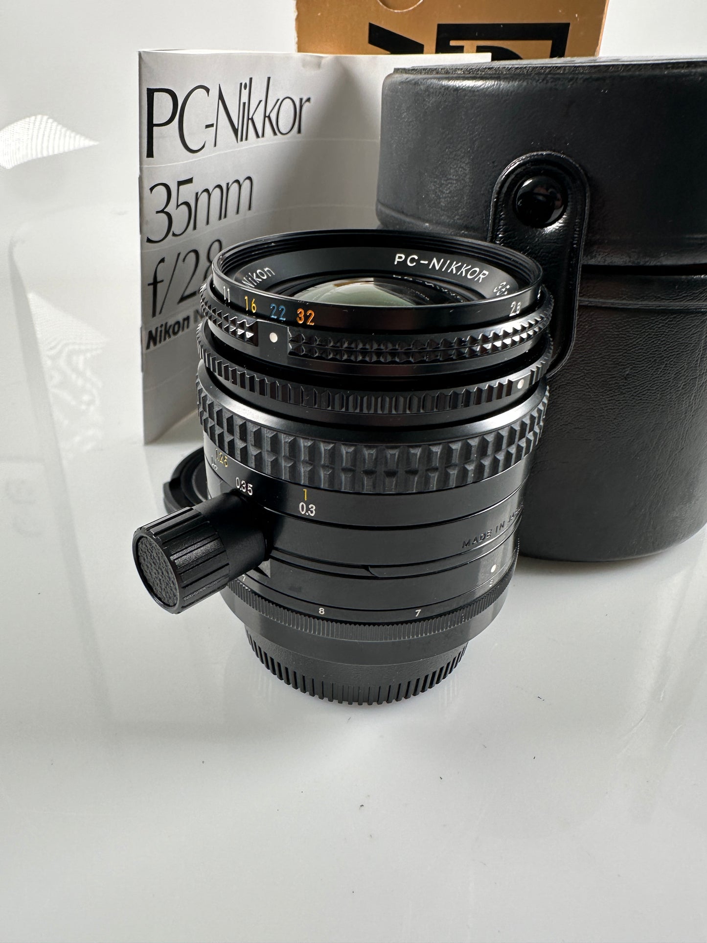 Nikon 35mm f2.8 Nikkor PC Manual Focus Lens