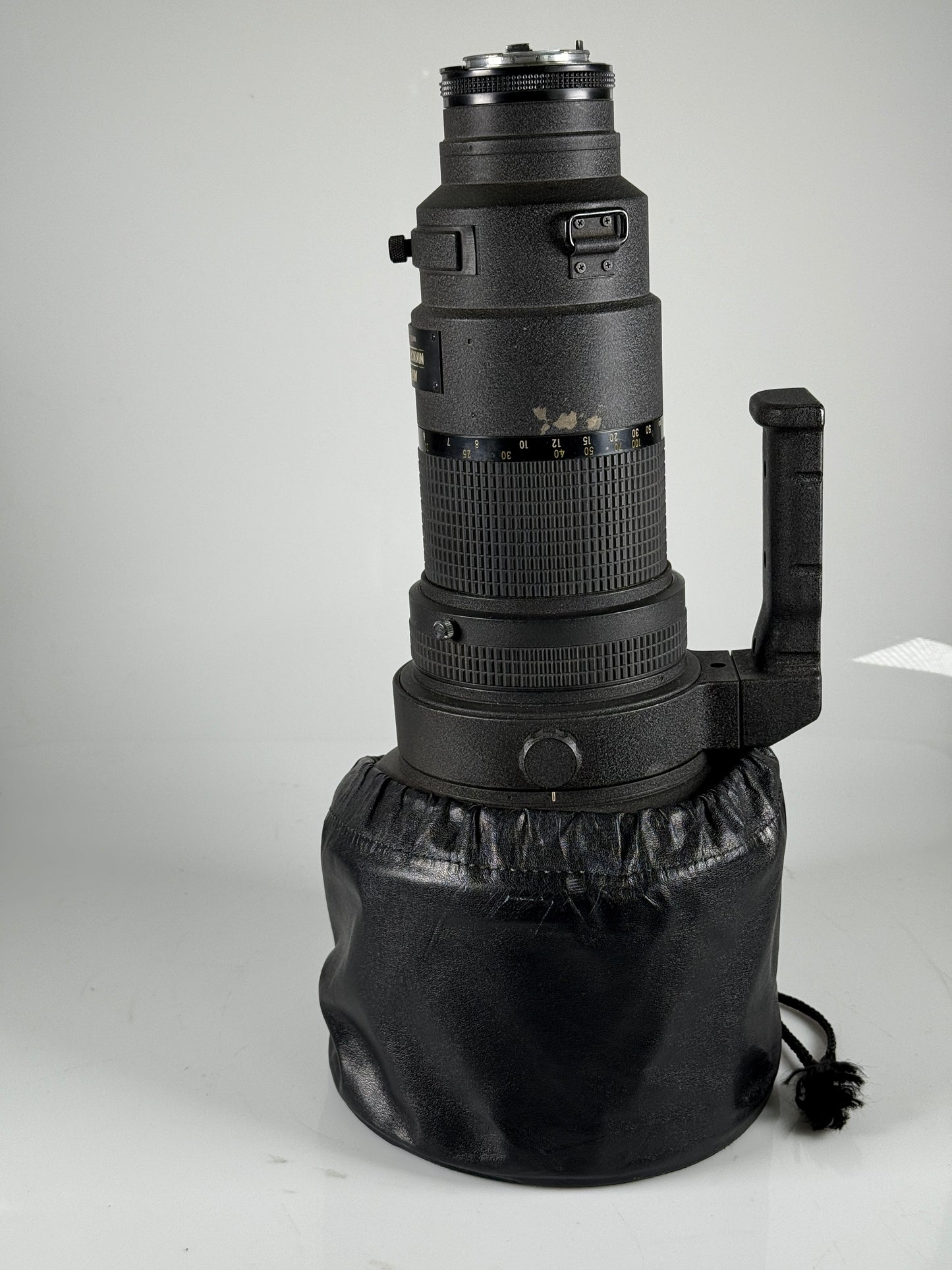 Nikon AF-I Nikkor 400mm f2.8 D ED lens