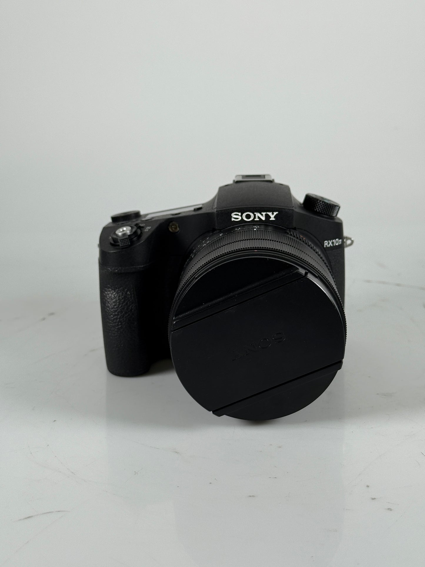 Sony Cyber-Shot DSC-RX10 IV 20.1MP Digital Camera w/25x Zoom