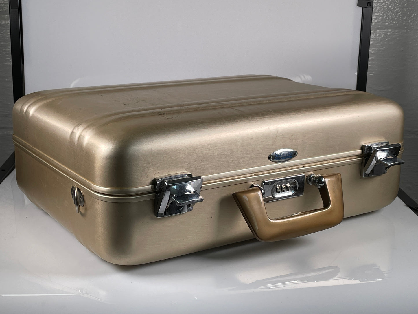 Zero Halliburton Aluminum camera Combo Lock Case Gold