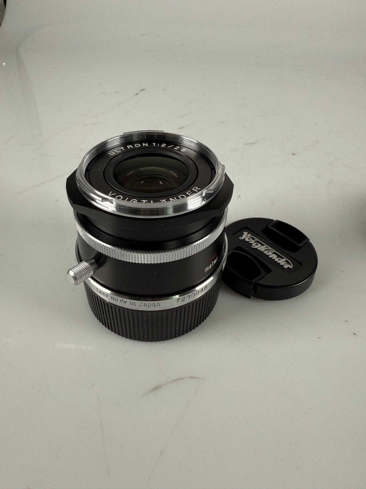Voigtlander 28mm f2 ultron VM II Lens Leica M mount black