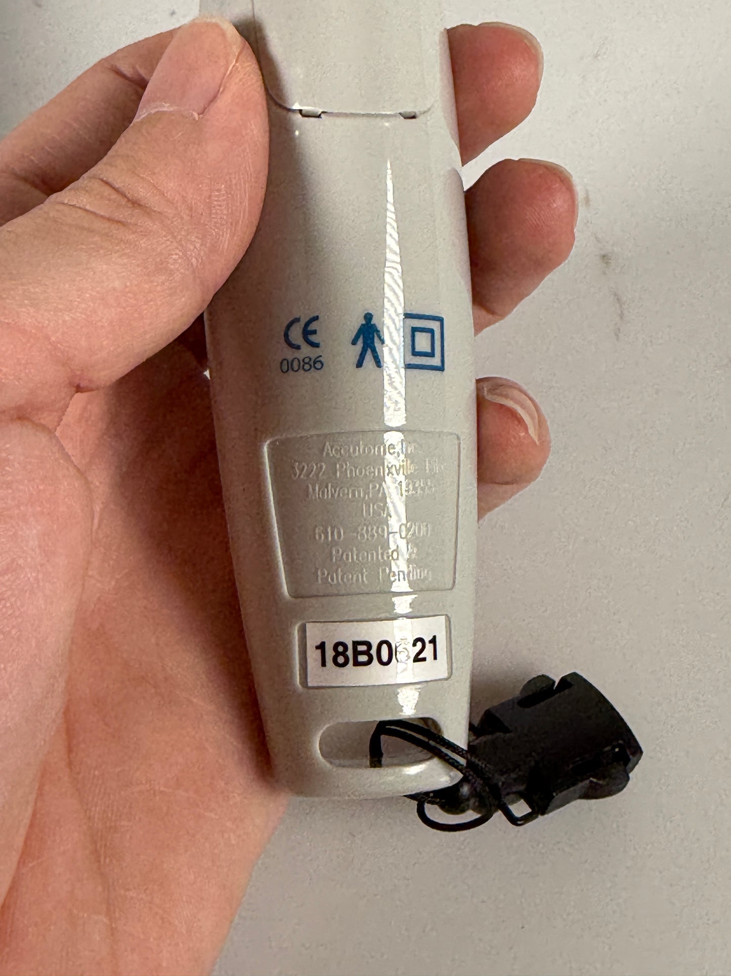 ACCUTOME PACHPEN MODEL 24-5100 PACHYMETER W/ CARRYNG CASE