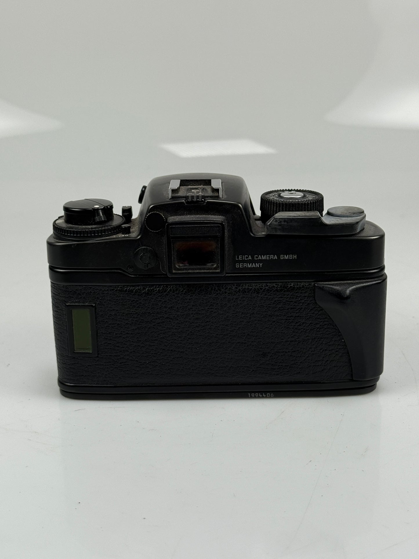 Leica R6.2 R 6.2 Black 35mm SLR Film Camera Body