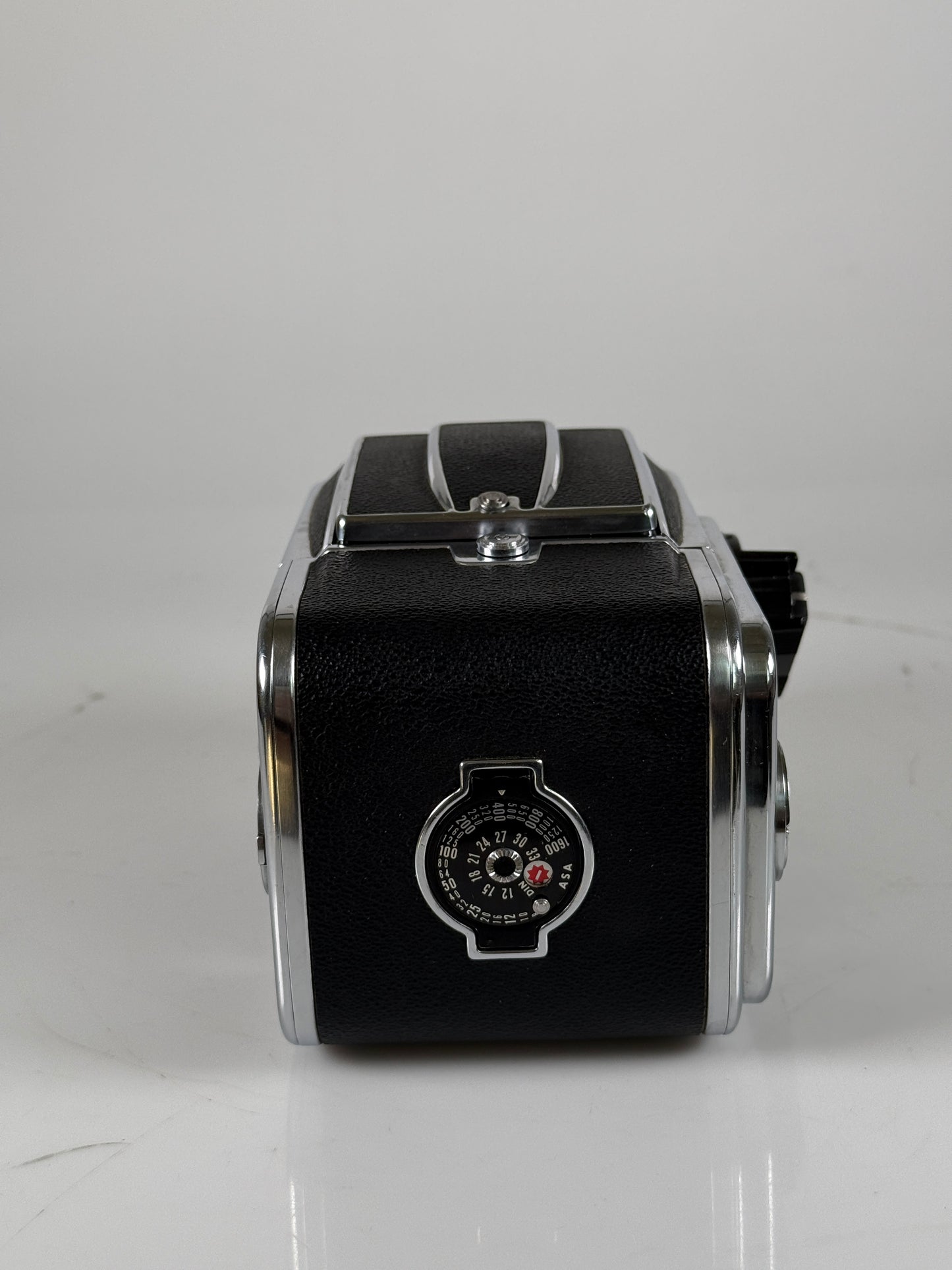 HASSELBLAD 500CM 500C/M CAMERA 80MM F/2.8 A12 w/ WLF
