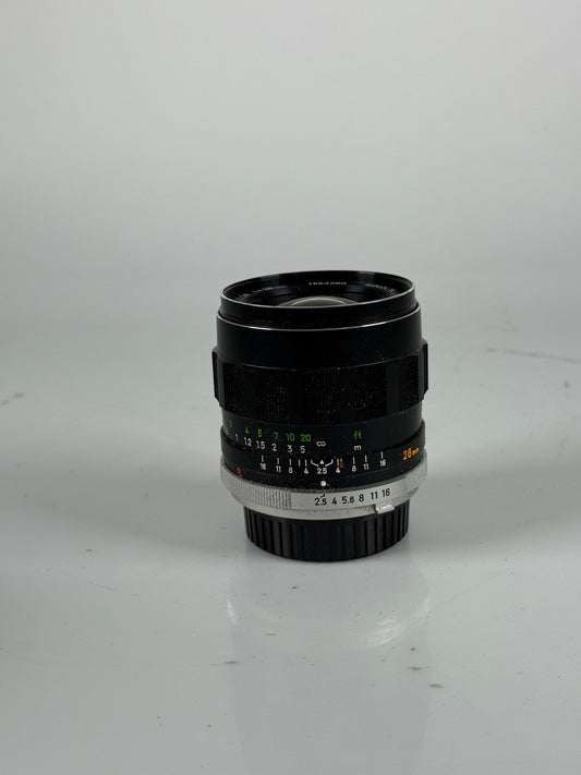 Minolta MC W.Rokkor SI 28mm f2.5 Wide angle MF Lens