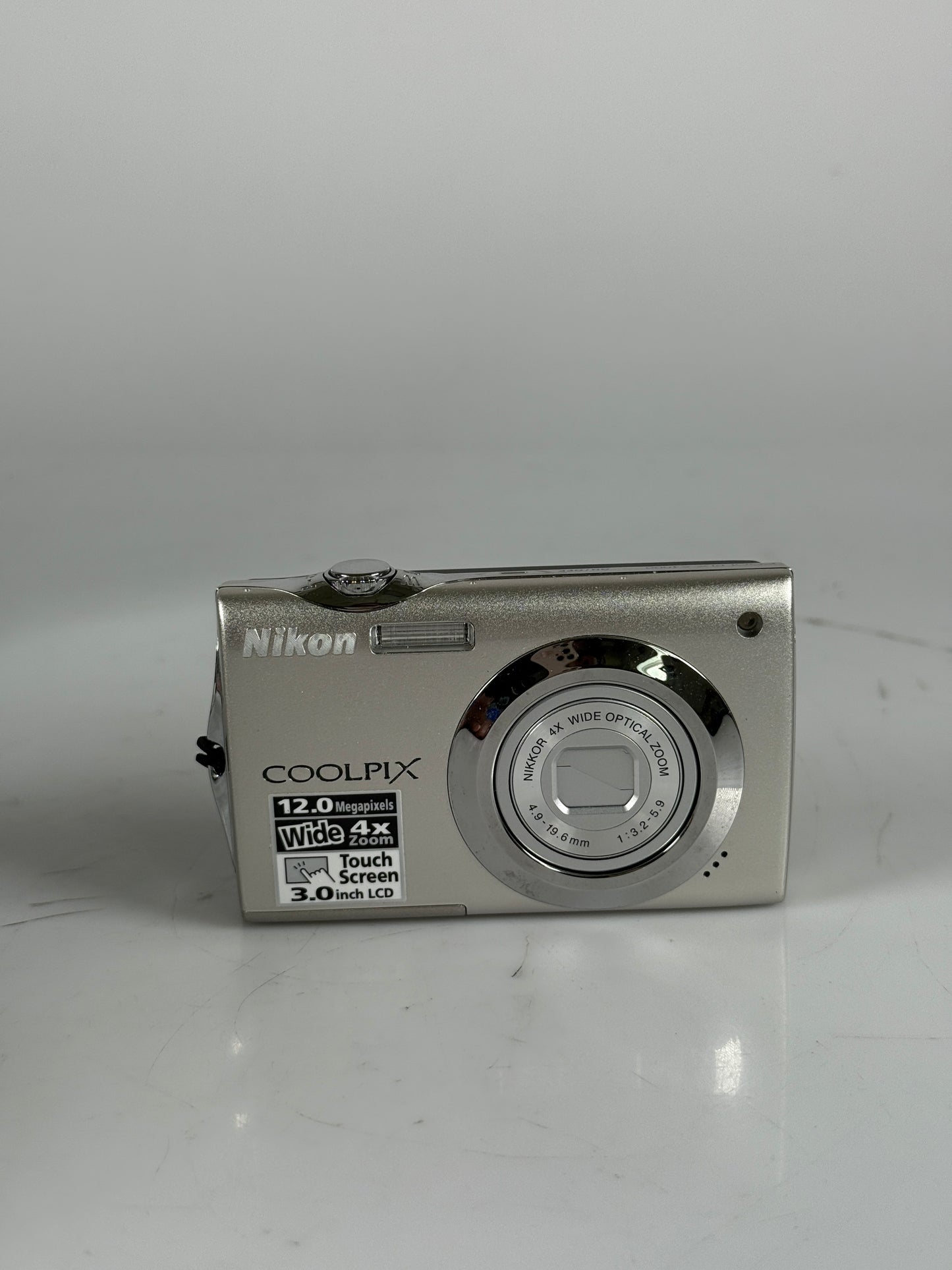 Nikon COOLPIX S4000 12.0MP Digital Camera - silver