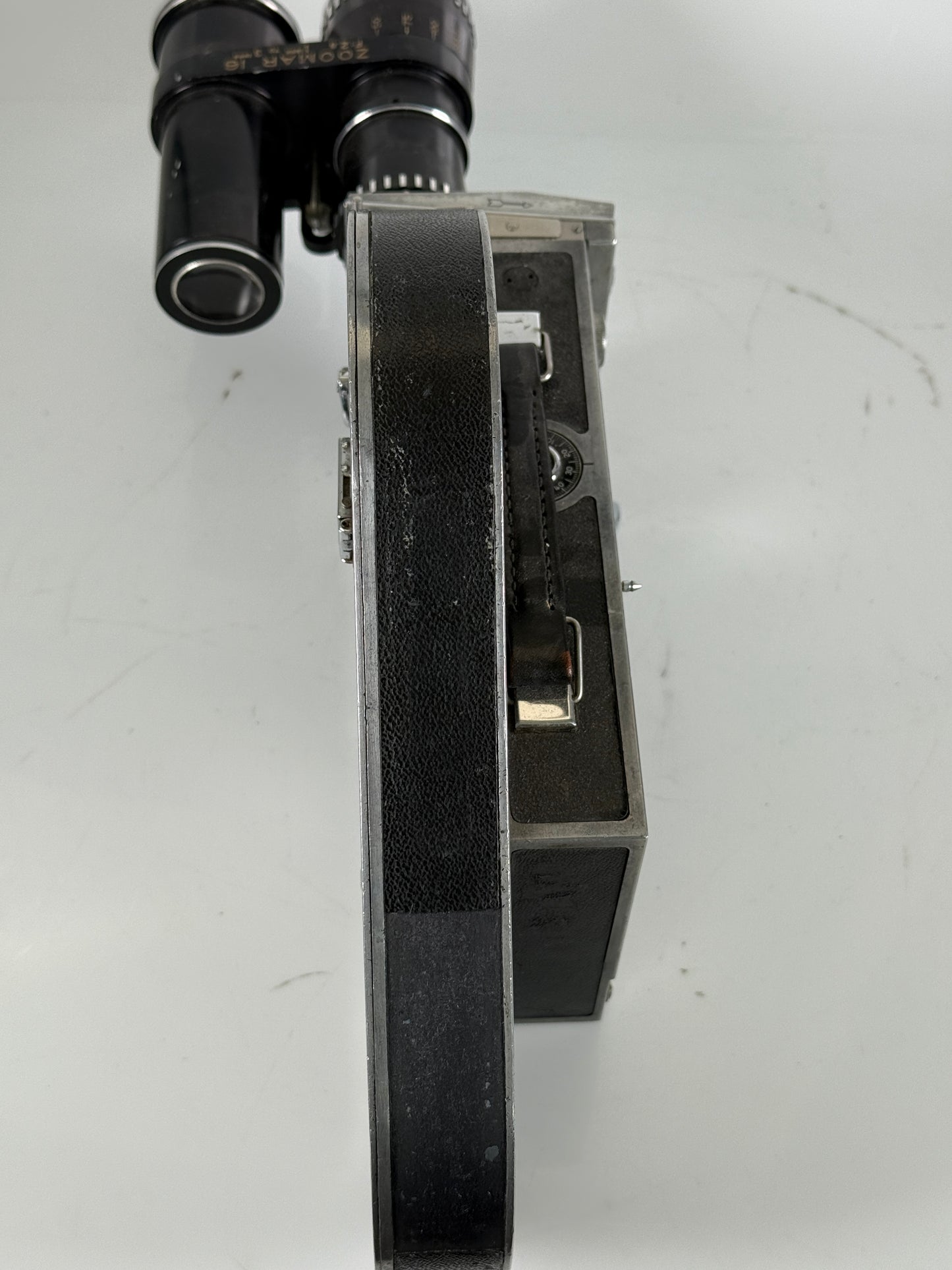 Vintage Cine Kodak Special II 16mm w/ Zoomar 1-3 inch f2.8 lens Film Camera