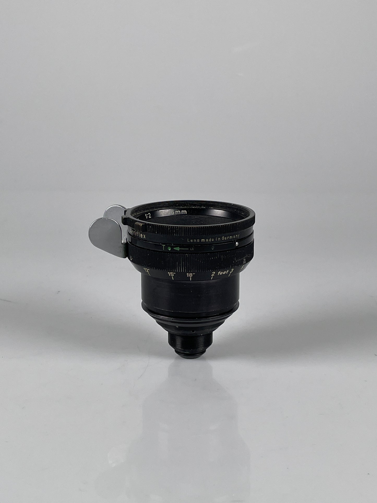 Carl Zeiss Distagon 16mm F2 for Arri standard cine lens for 16mm