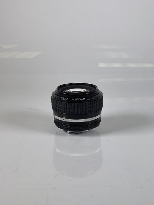 Nikon nikkor 50mm F1.2 MF ais Lens