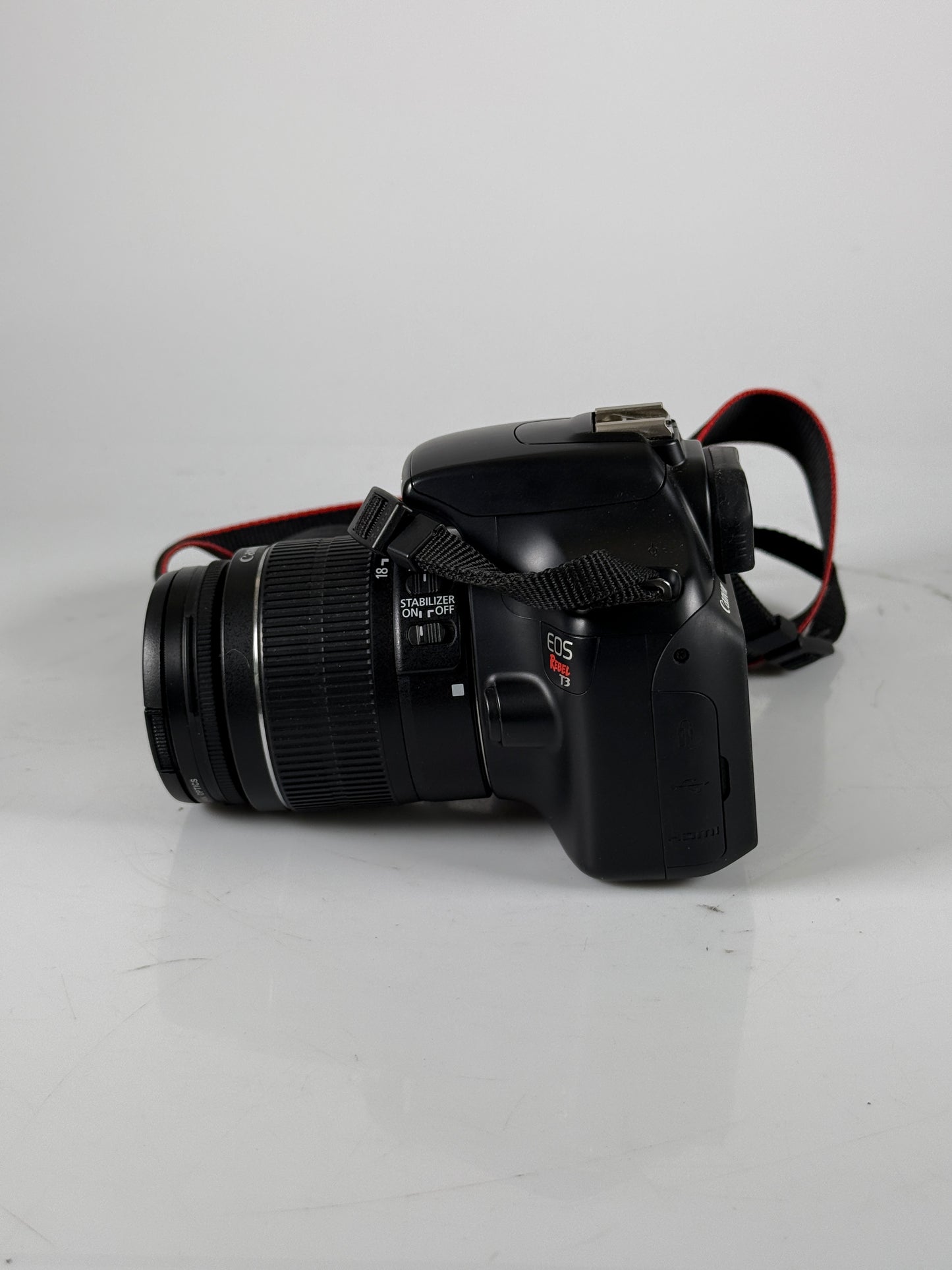 Canon EOS Rebel T3 DSLR Camera kit with 18-55mm lens