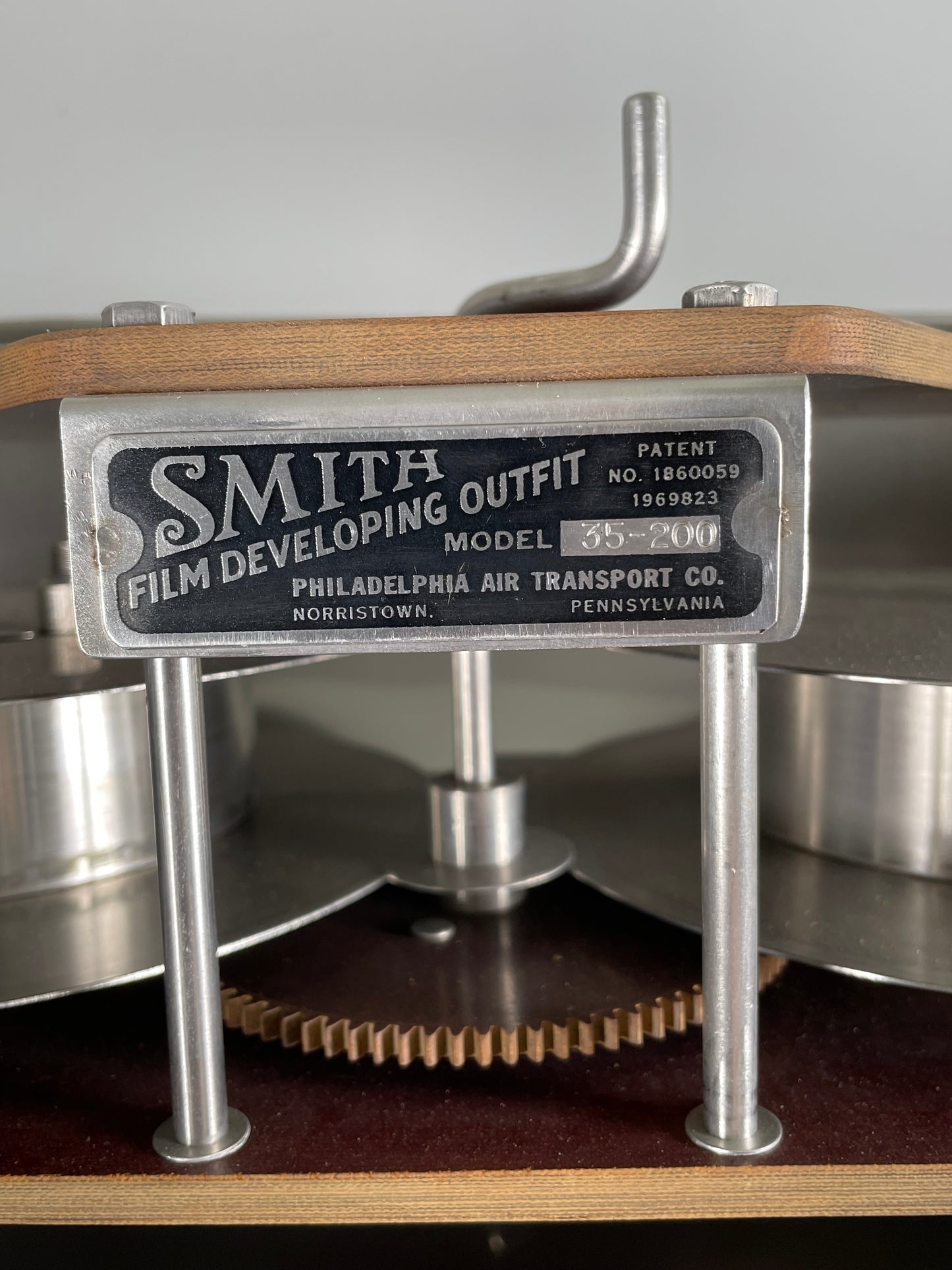 Smith film developing outfit 35-200 for 35mm with GE motor 5SMY
