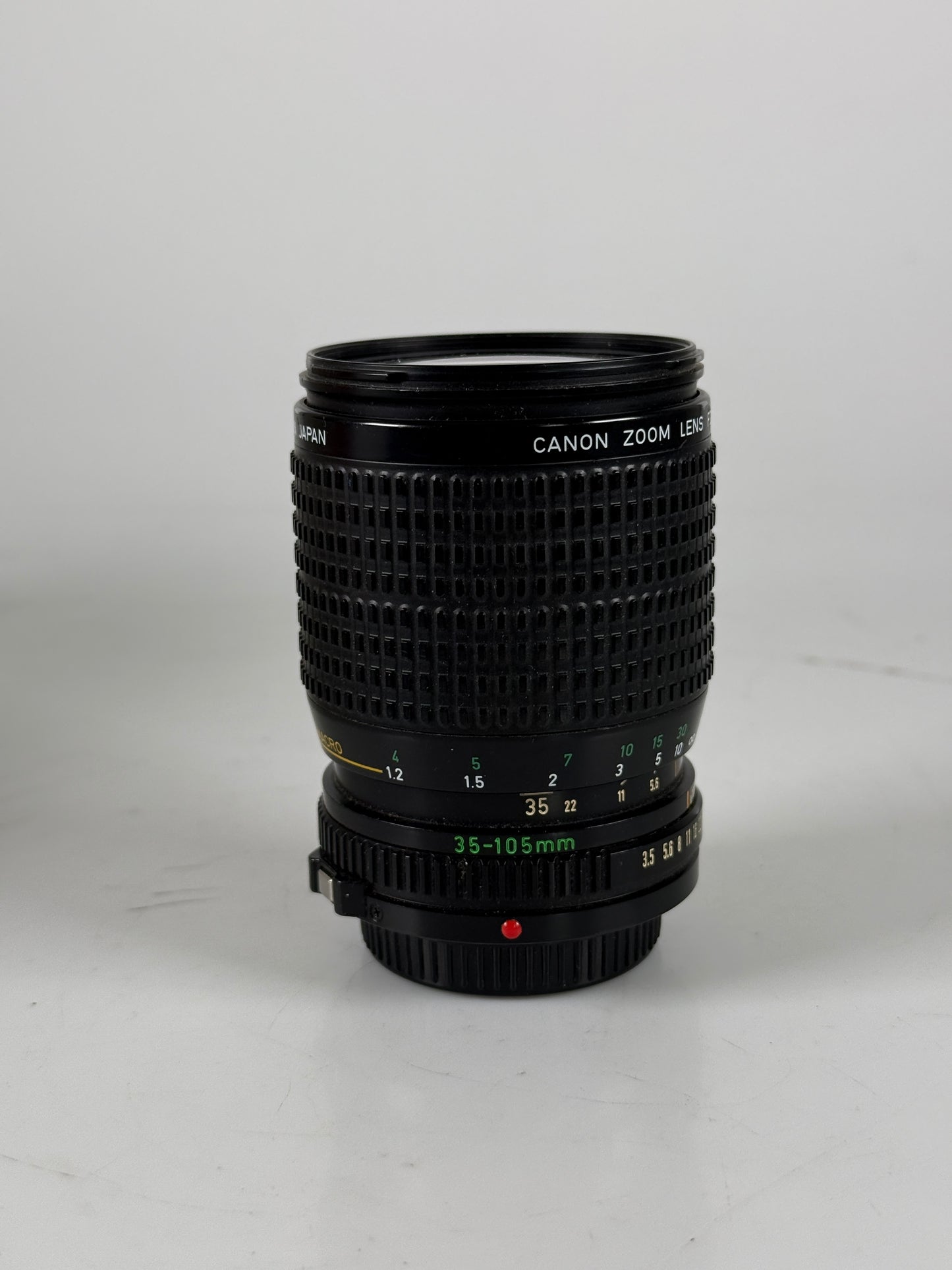 Canon New FD NFD 35-105mm f3.5-4.5 MF Zoom Lens For SLR