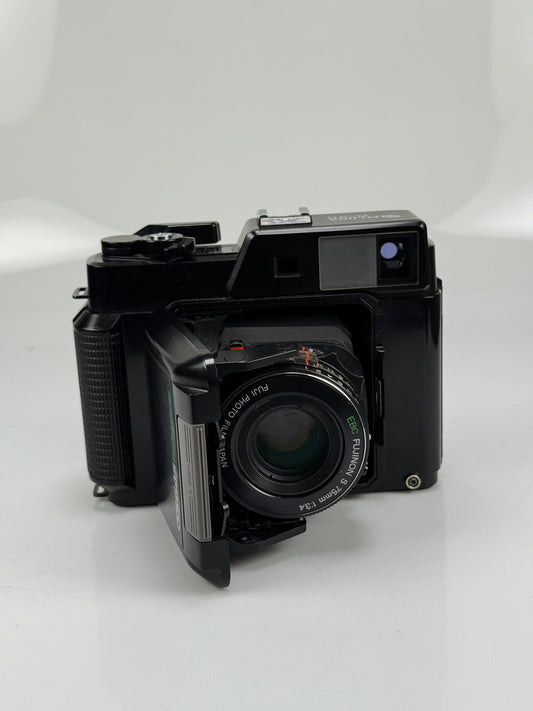 Fuji Fujica GS645 Pro 6x4.5 Camera 75mm f3.4 Lens