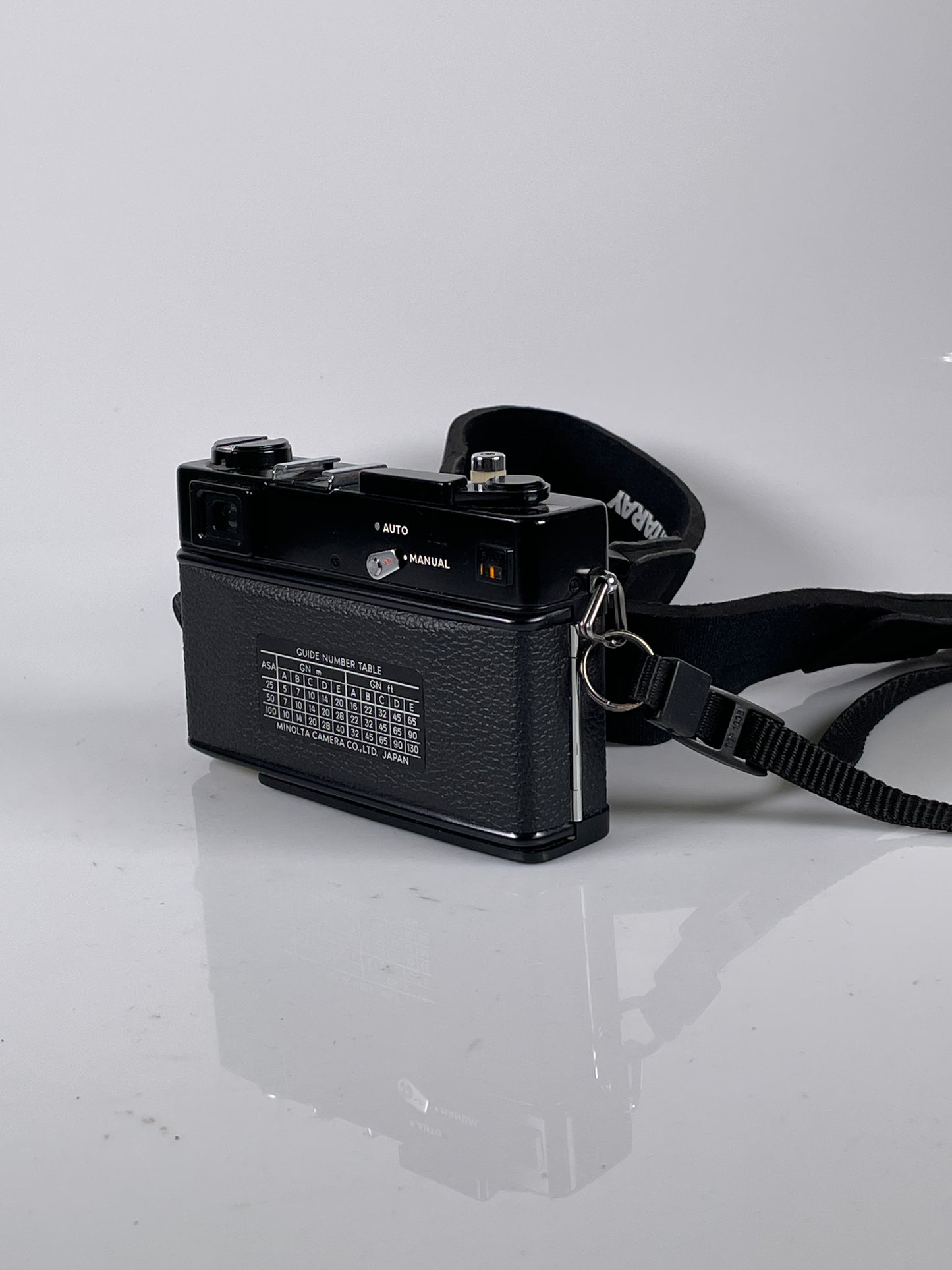 MINOLTA Hi Matic E Rangefinder 35mm Film Camera Black