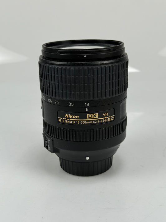 Nikon AF-S 18-300mm f3.5-6.3 ED DX G VR Wide Angle Telephoto Zoom Lens