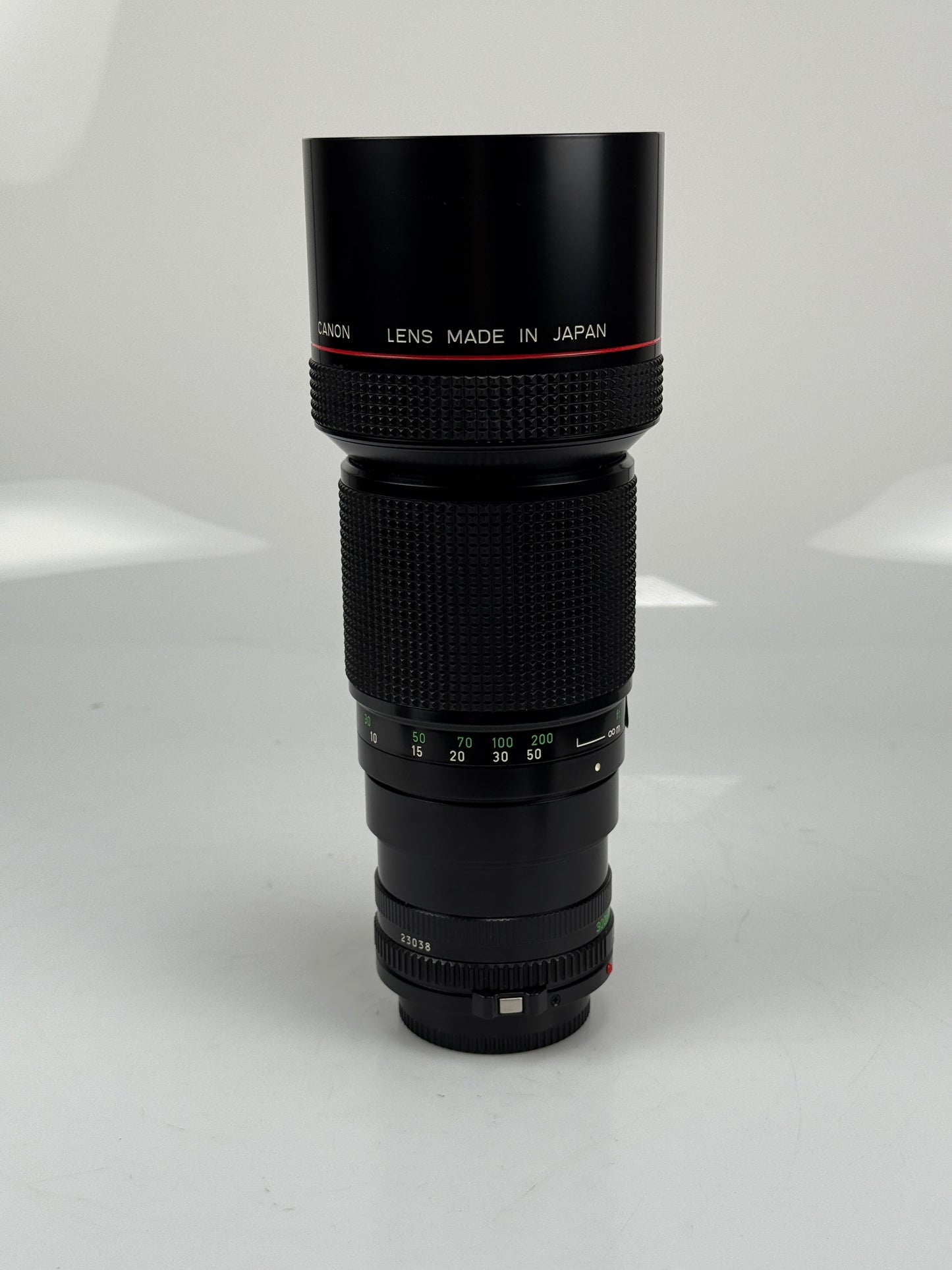 Canon New FD 300mm f4 L Telephoto NFD MF Lens