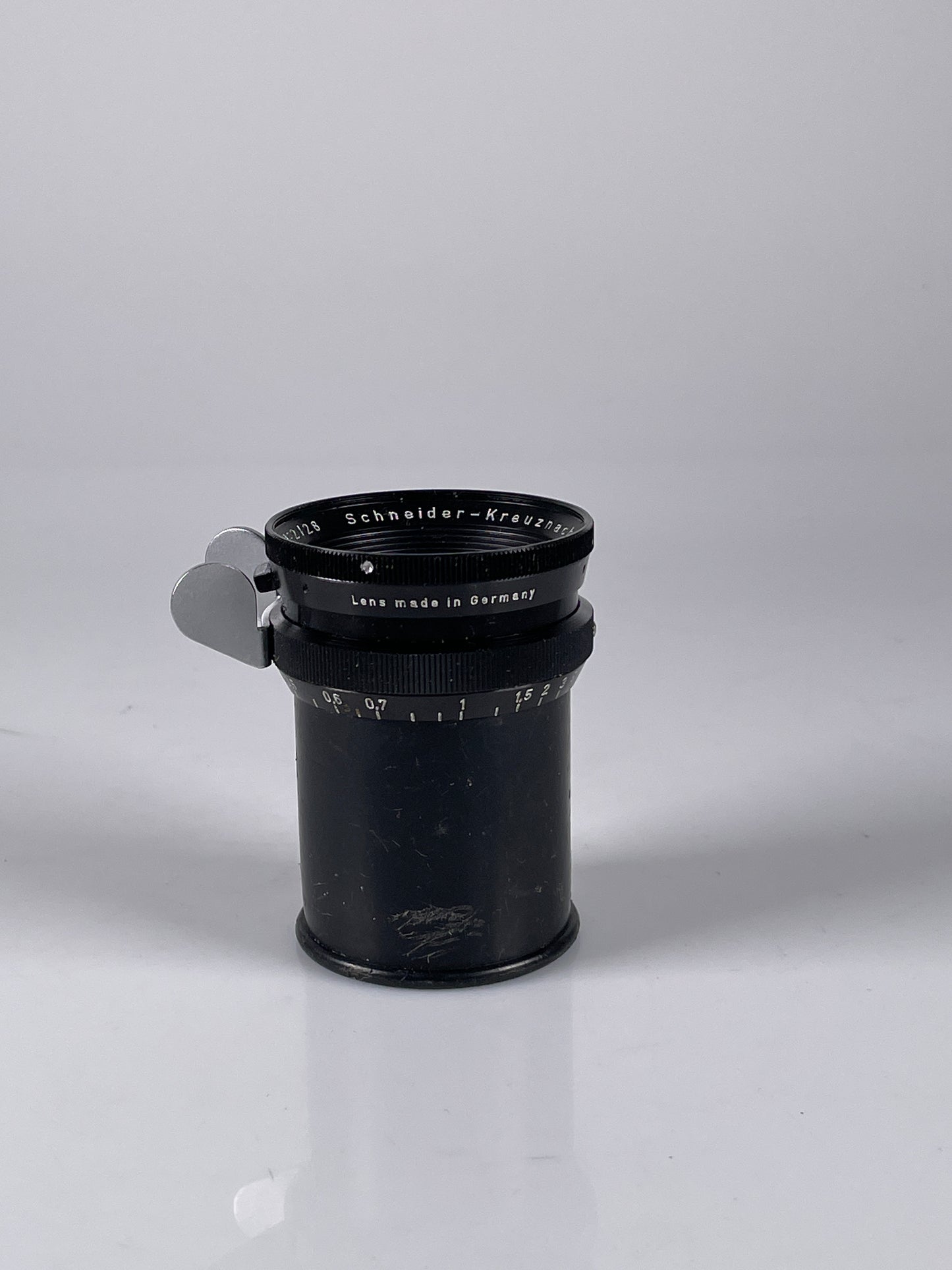 Schneider Kreuznach Arriflex Cine Xenon 28mm f2 arri standard cinema lens