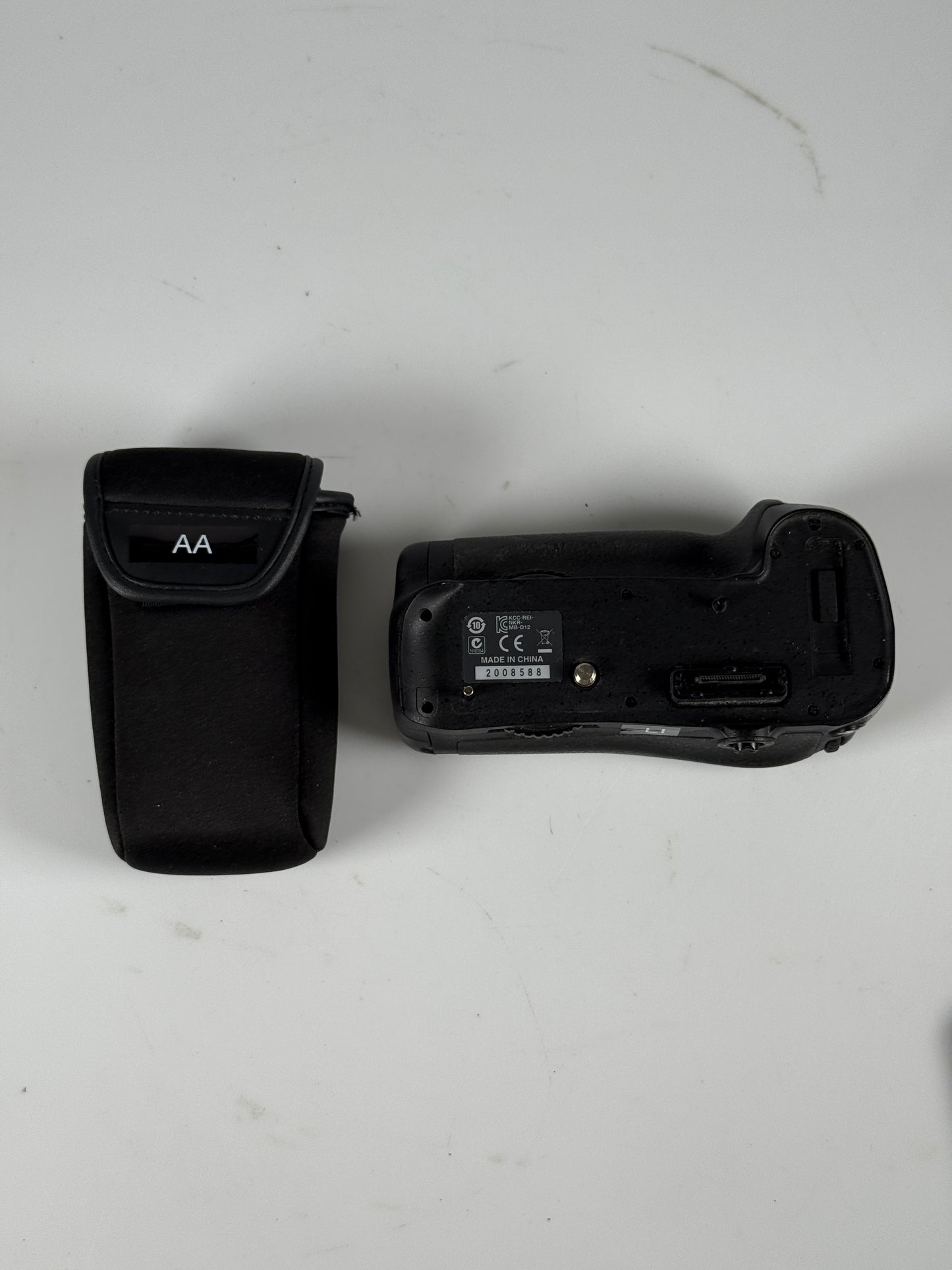 Genuine OEM Nikon MB-D12 Battery Grip for D800/D800E/D810/D810A