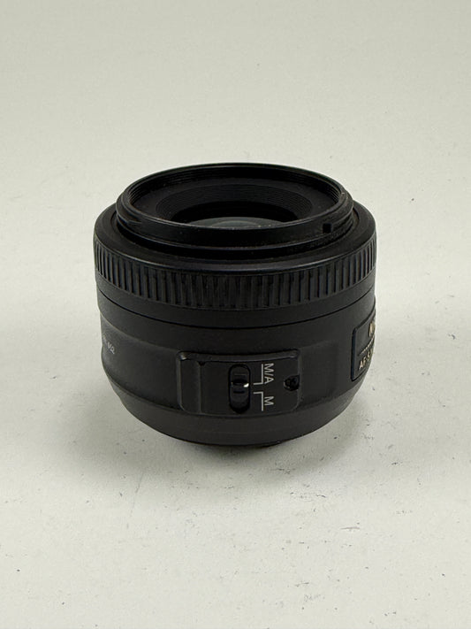 Nikon 35mm f1.8G AF-S DX Lens for Nikon DSLR Cameras