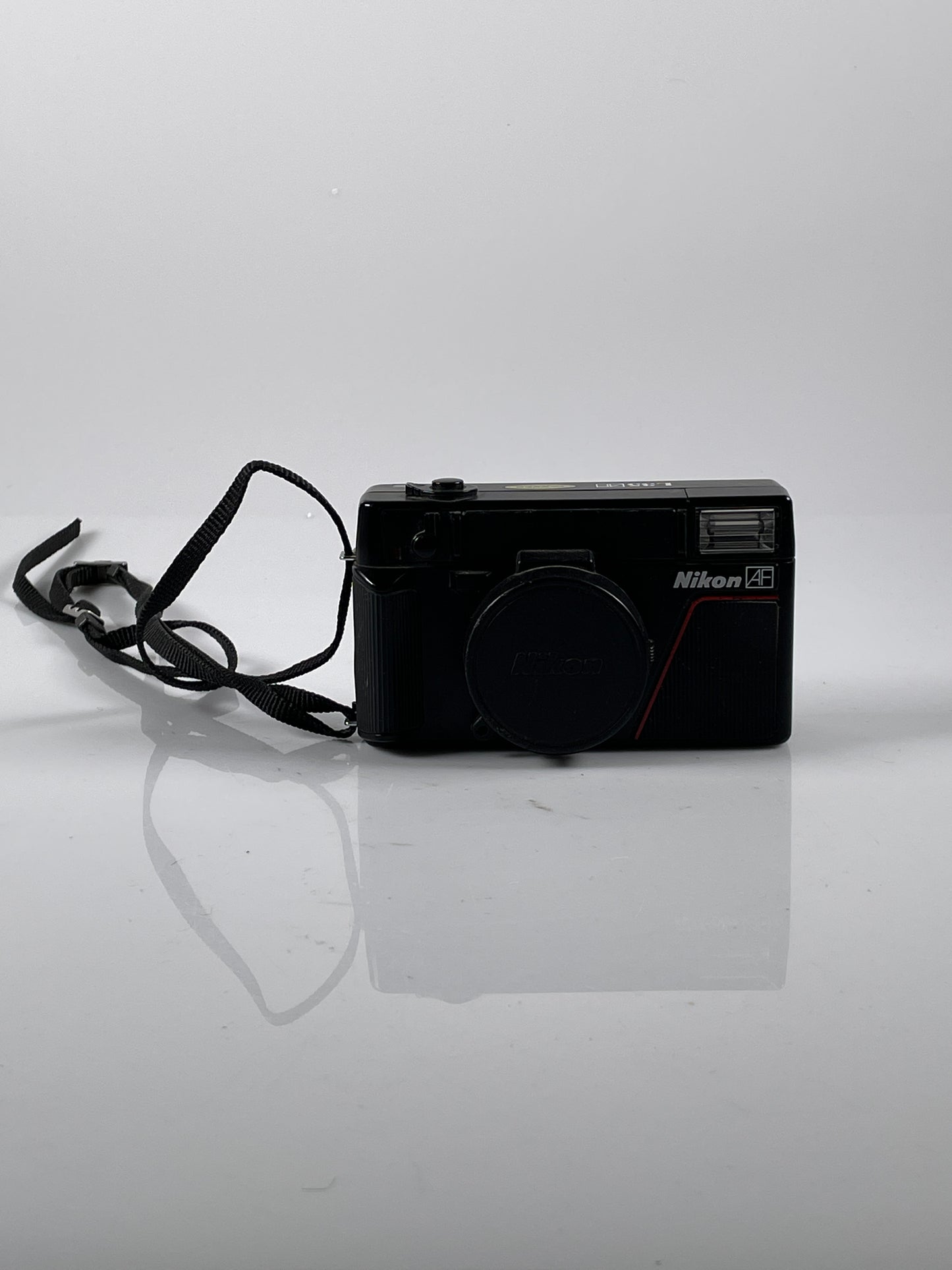 Nikon L35AF L35 AF point & shoot ISO 1000 Film Camera