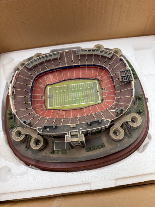 Danbury Mint Giants Stadium New York Giants Football Team Display Model