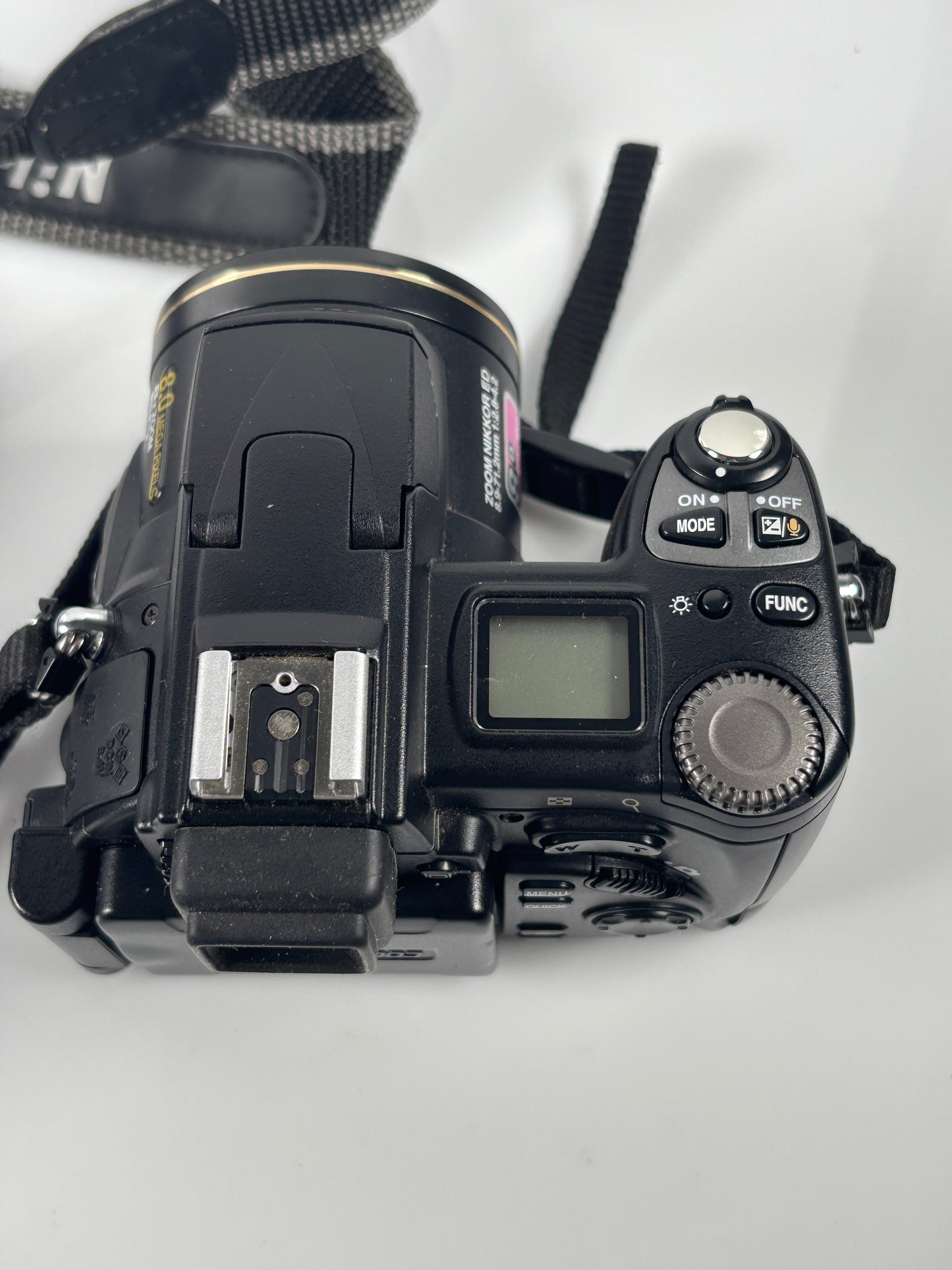 Nikon Coolpix Digital Camera 8700 8.0MP Black Zoom 8X