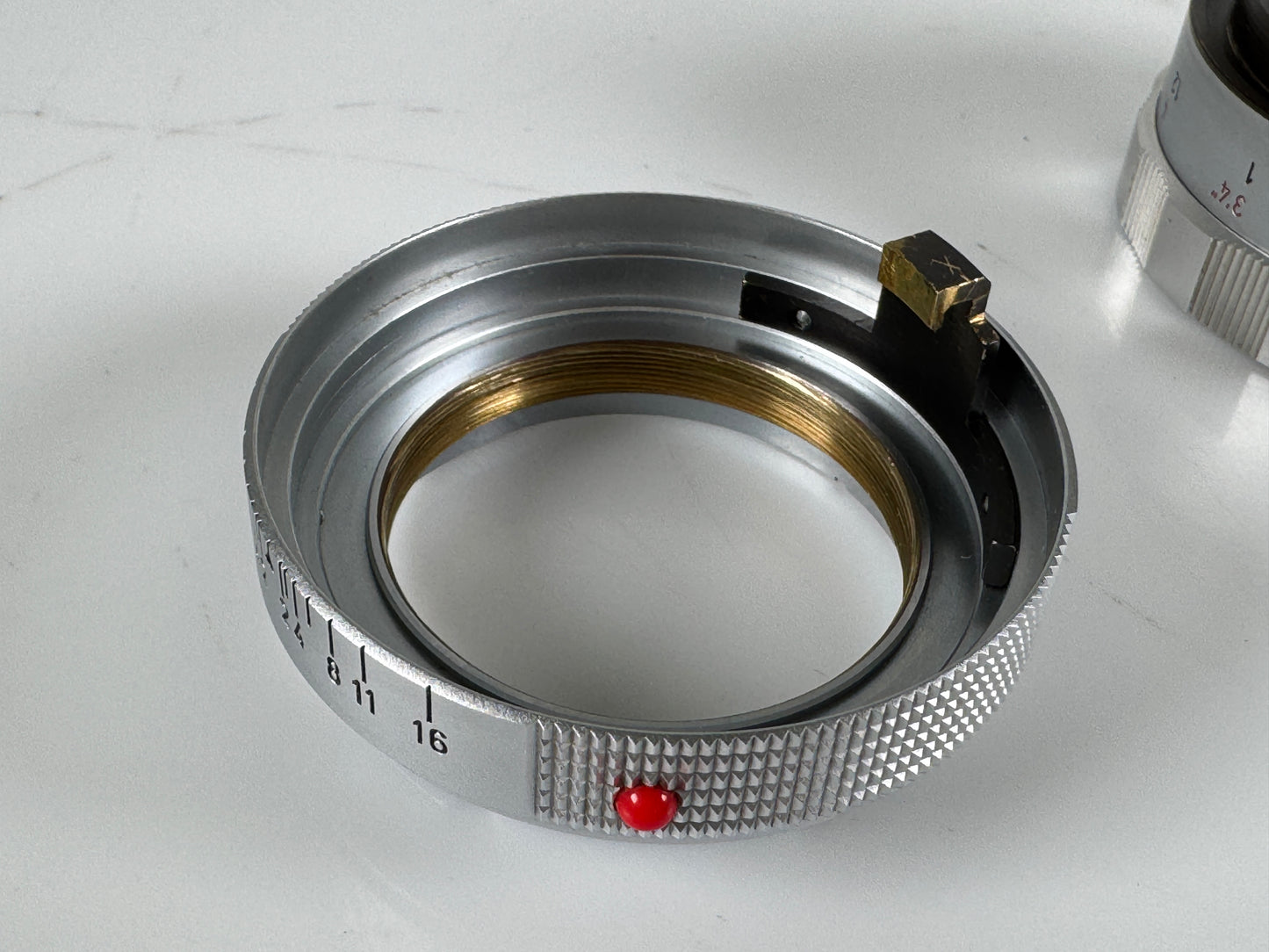 LEITZ Leica Summilux M 50mm F1.4 E43 Chrome Lens Scalloped