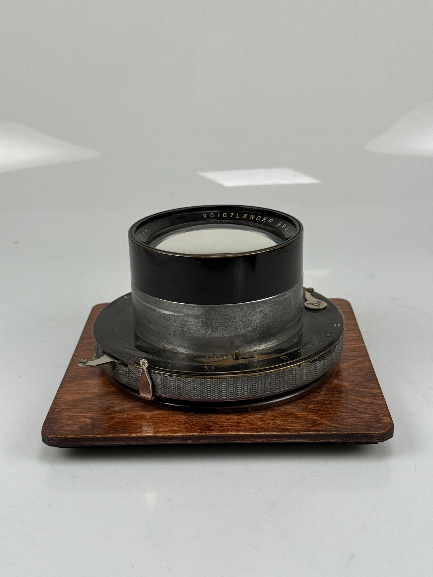 Voigtlander Heliar 30cm f4.5 Compound Shutter Large Format Lens