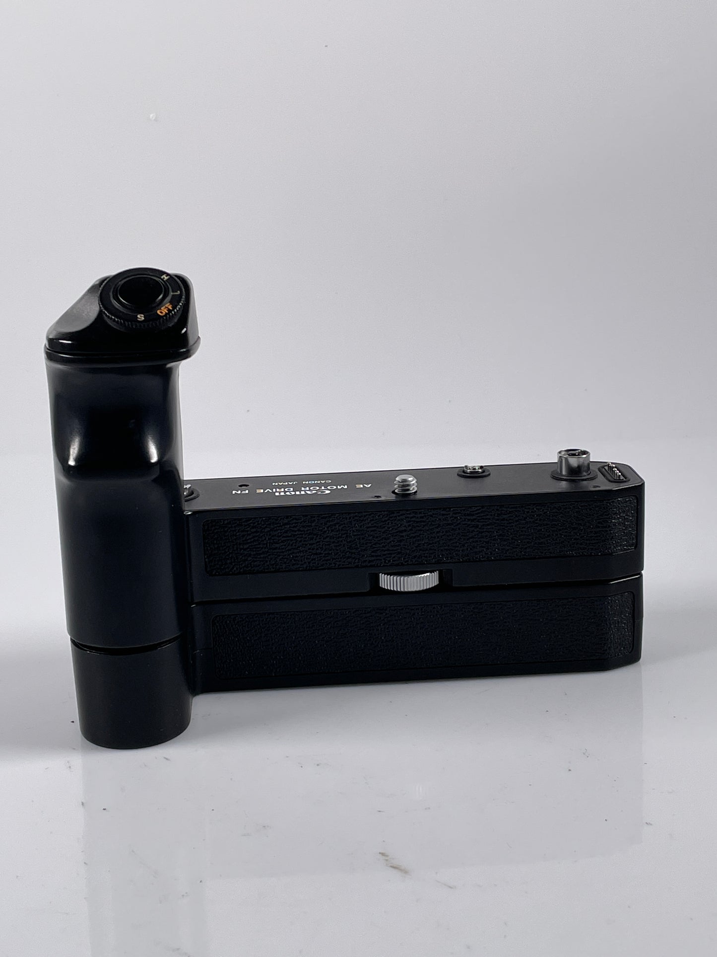 Canon AE Motor Drive FN for New F-1n Tested with Nicad battery