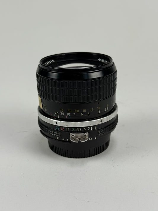 NIKON AI NIKKOR 85mm f2 Portrait MF Prime Camera Lens