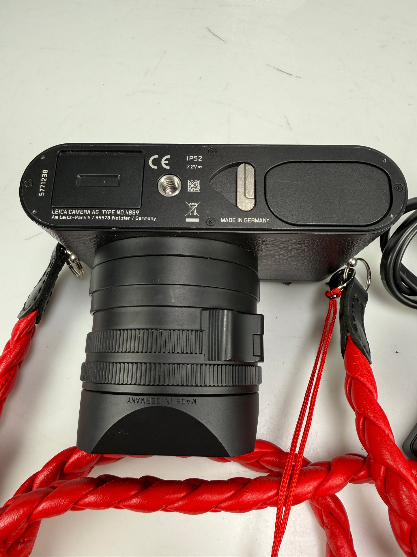 Leica Q2M Q2 Monochrom Digital Camera - Black 19055