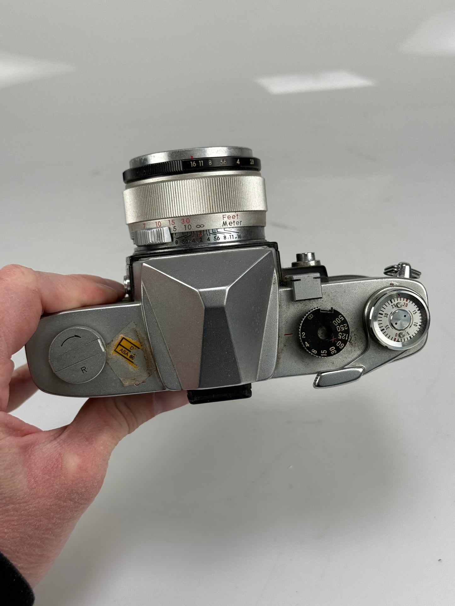 Wards SLR 500 w/ Tominon 5cm 50mm f2 Tomioka M-42 mount lens