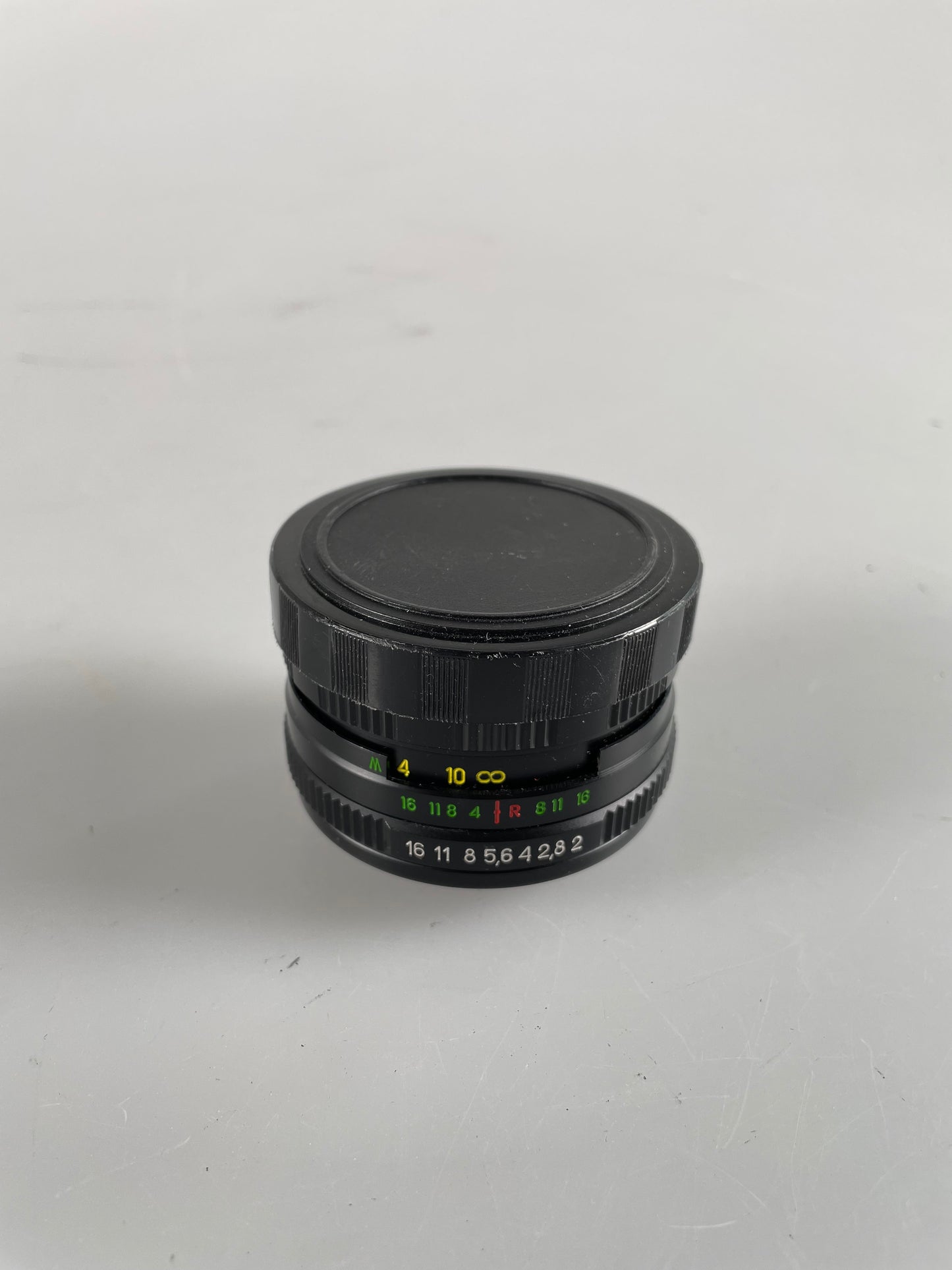Zenit Helios 44M-5 58mm f2 Russian Manual portrait Lens Fixed DSLR M42 Mount