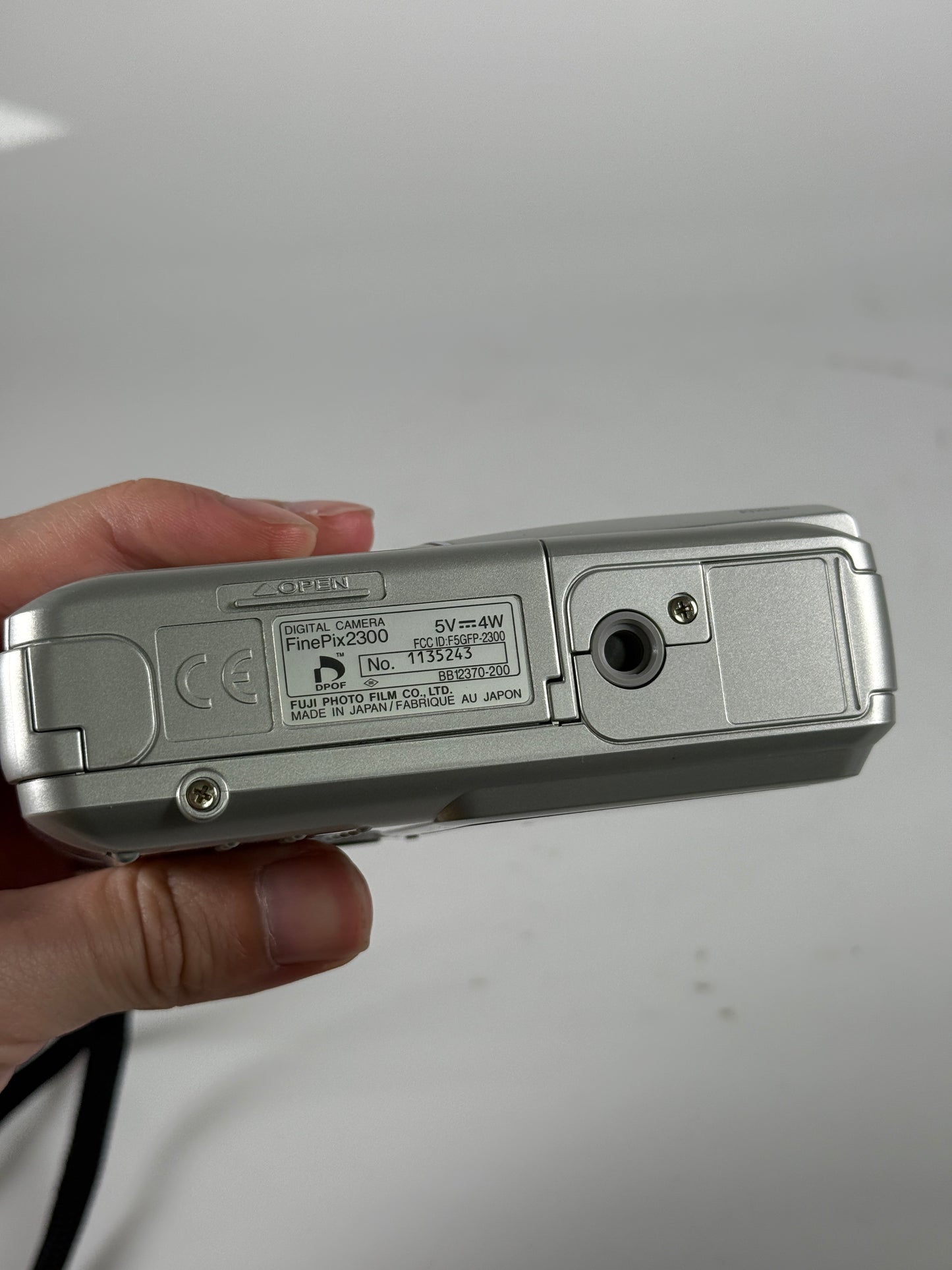 FujiFilm FinePix 2300 2.1 Mega Pixels Digital Camera