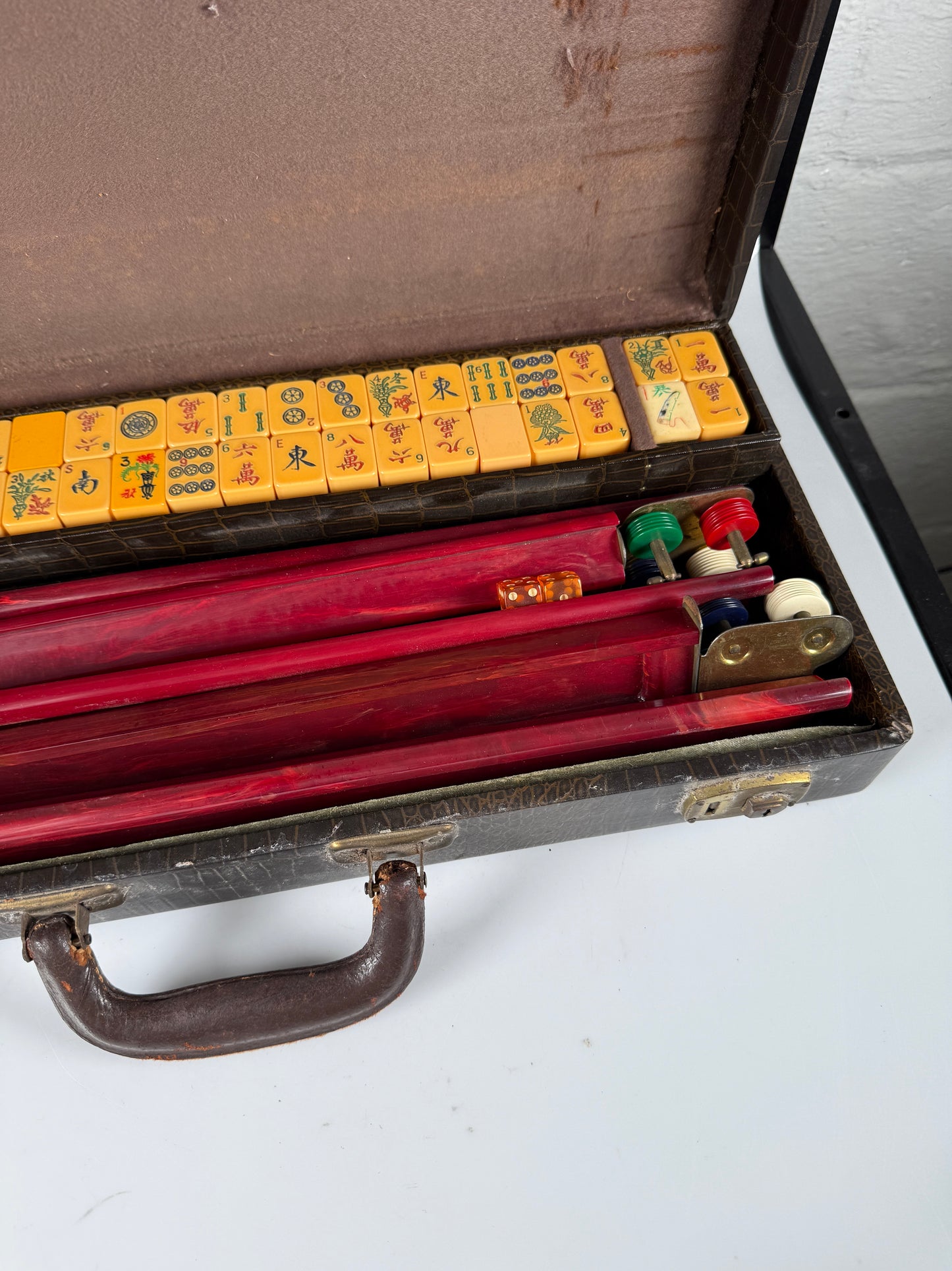RARE Vintage Mahjong Mah Jong Jongg Catalin Bakelite Set with case
