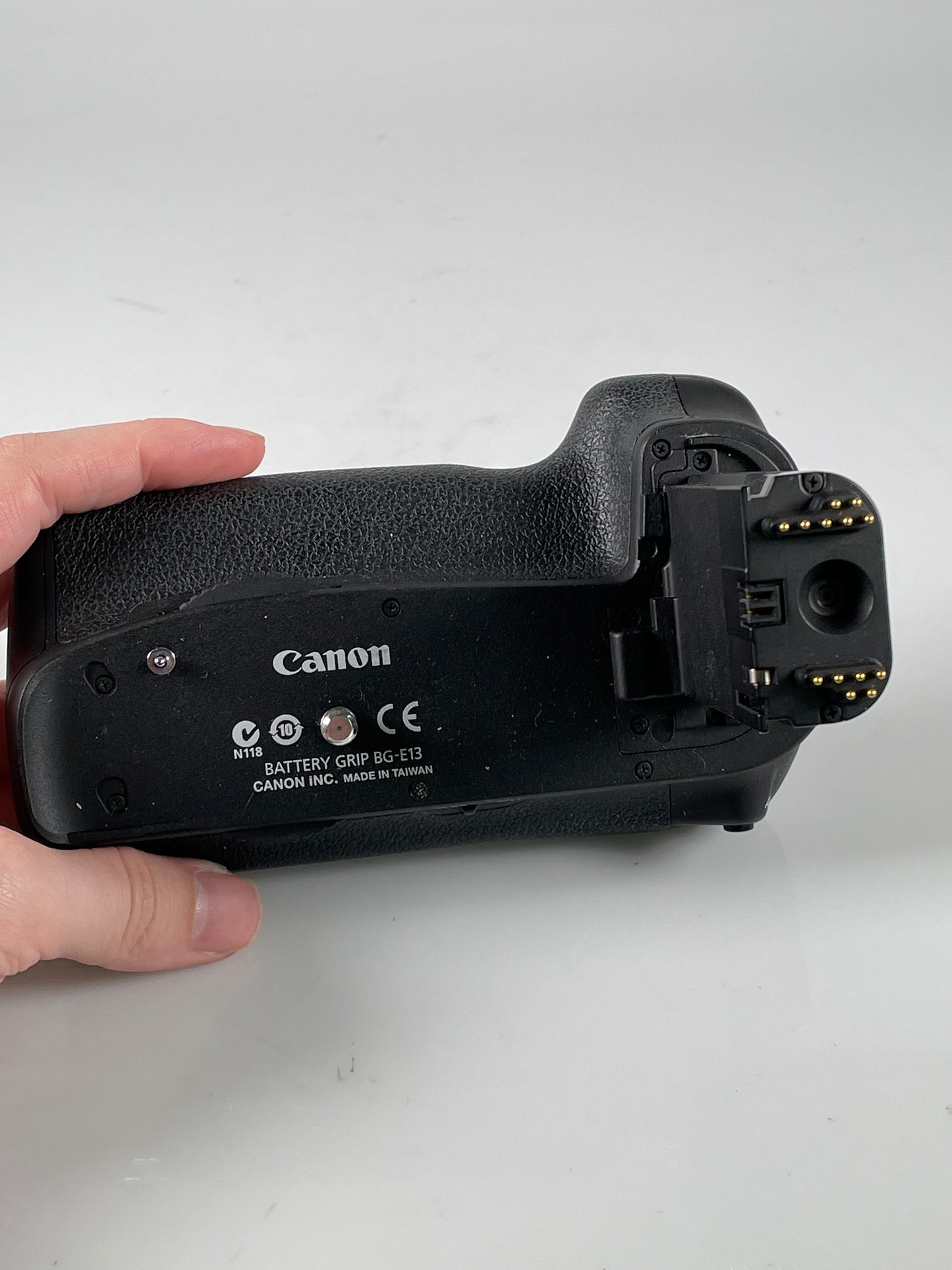 Canon BG-E13 Battery Grip for Canon EOS 6D