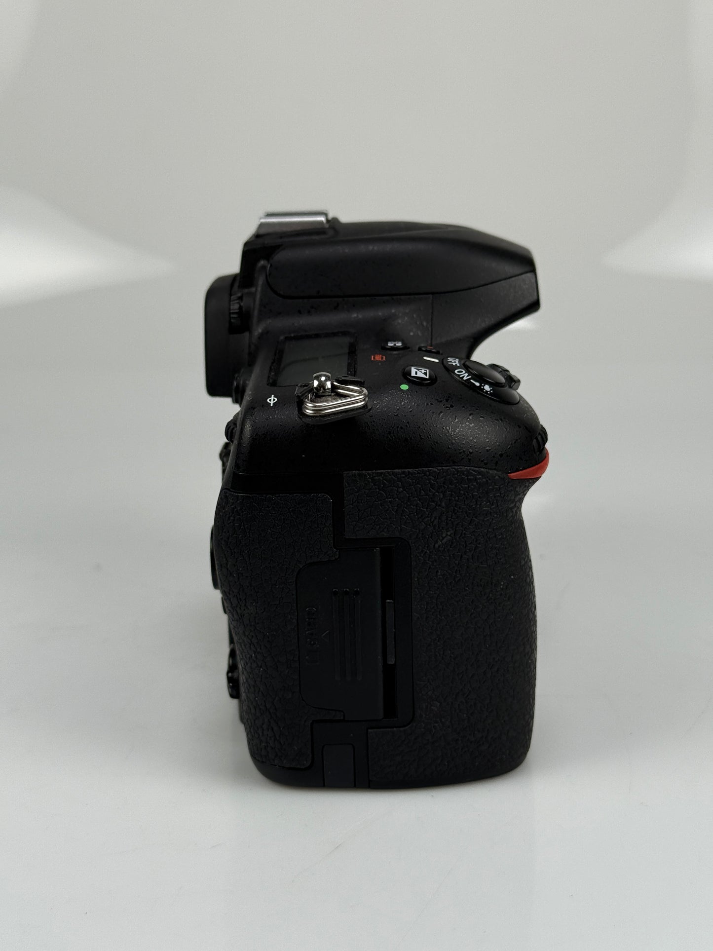 Nikon D750 24.3MP FX Digital Camera Body