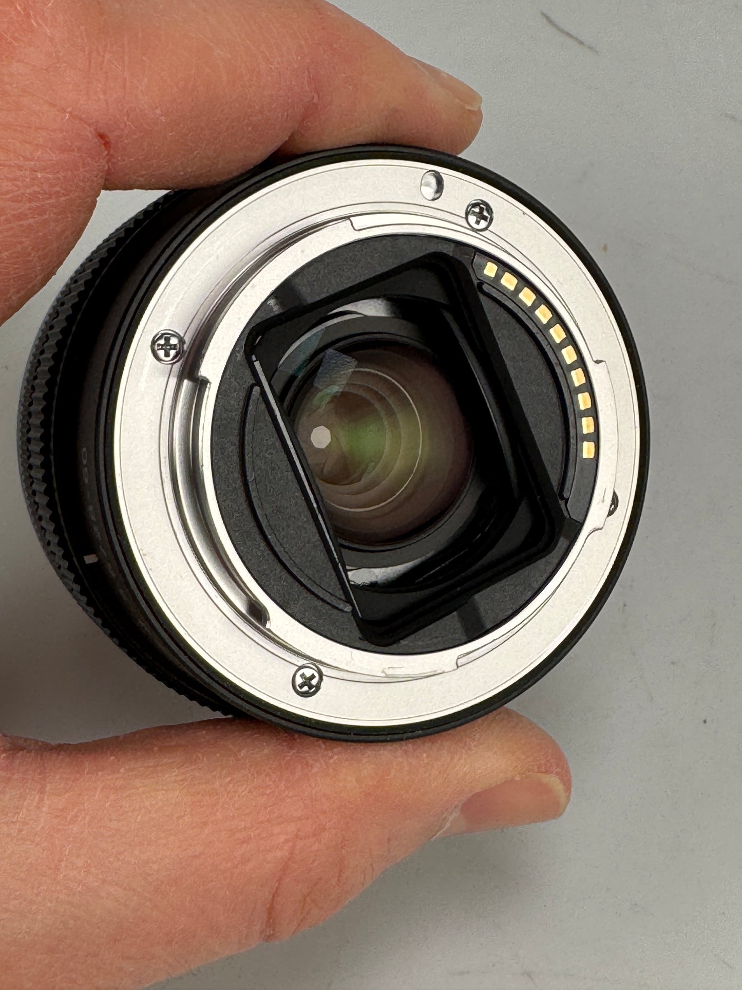 Sony FE 28-60mm F/4-5.6 Full Frame Zoom Lens E-Mount (SEL2860)