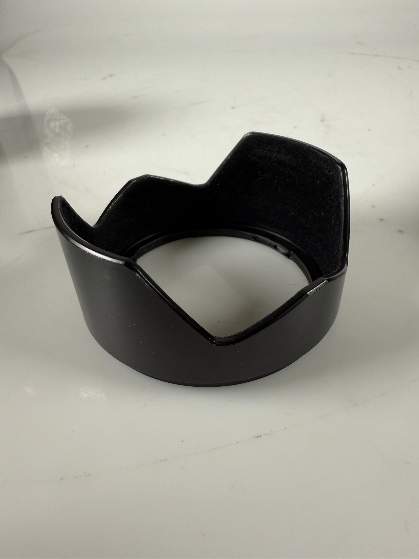 Canon BW-52B lens hood shade