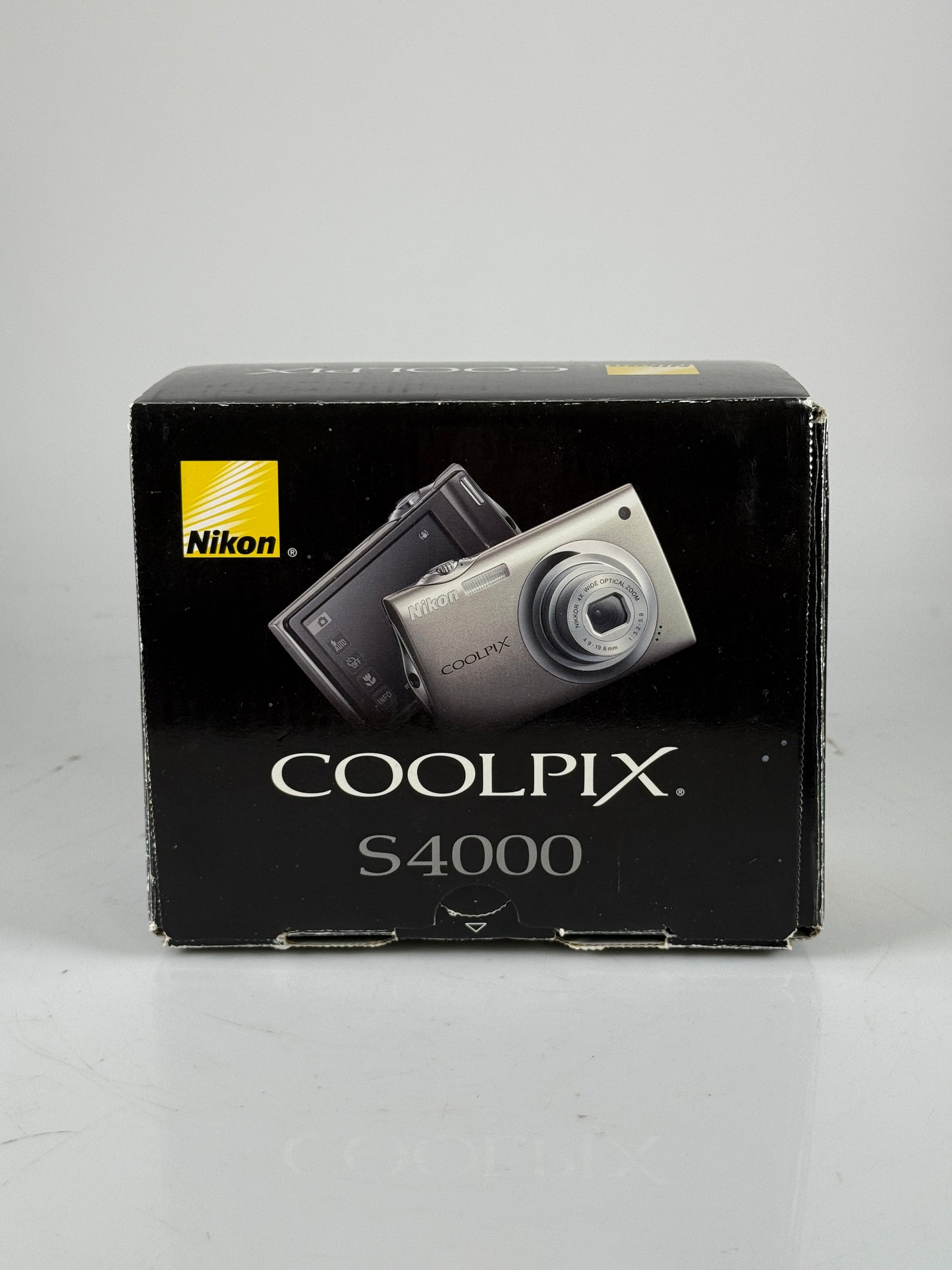 Nikon COOLPIX S4000 12.0MP Digital Camera - silver