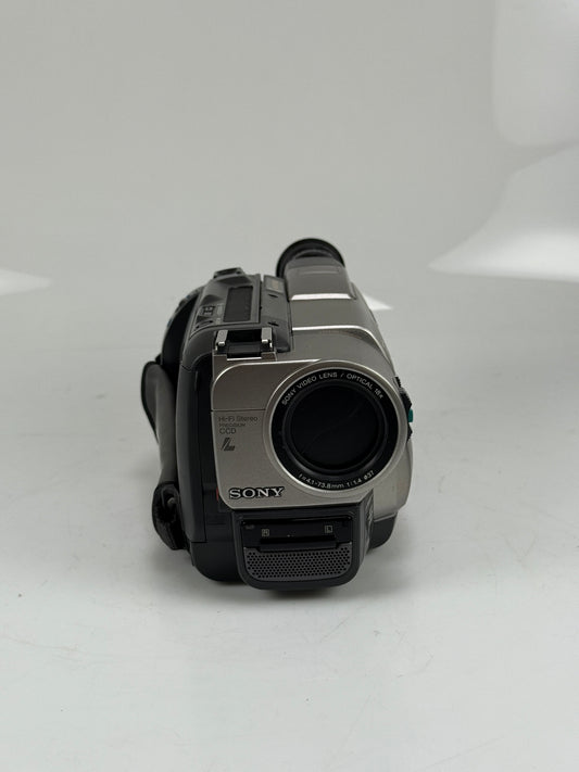 Sony CCD-TRV85 Hi8 Analog Camcorder - Record Transfer Watch Video8