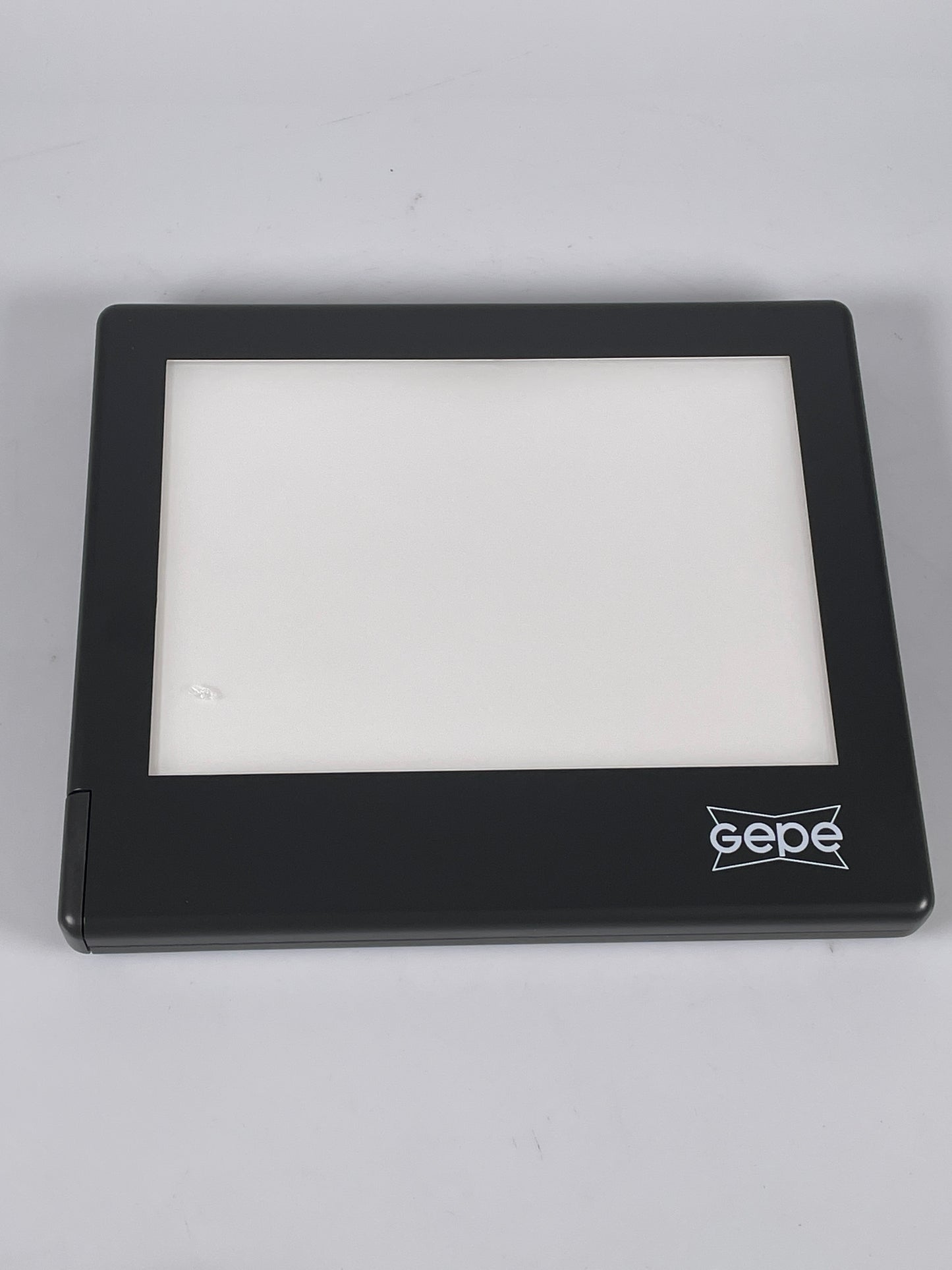 Gepe slim lite light panel 5000 for slides negatives film G-2002